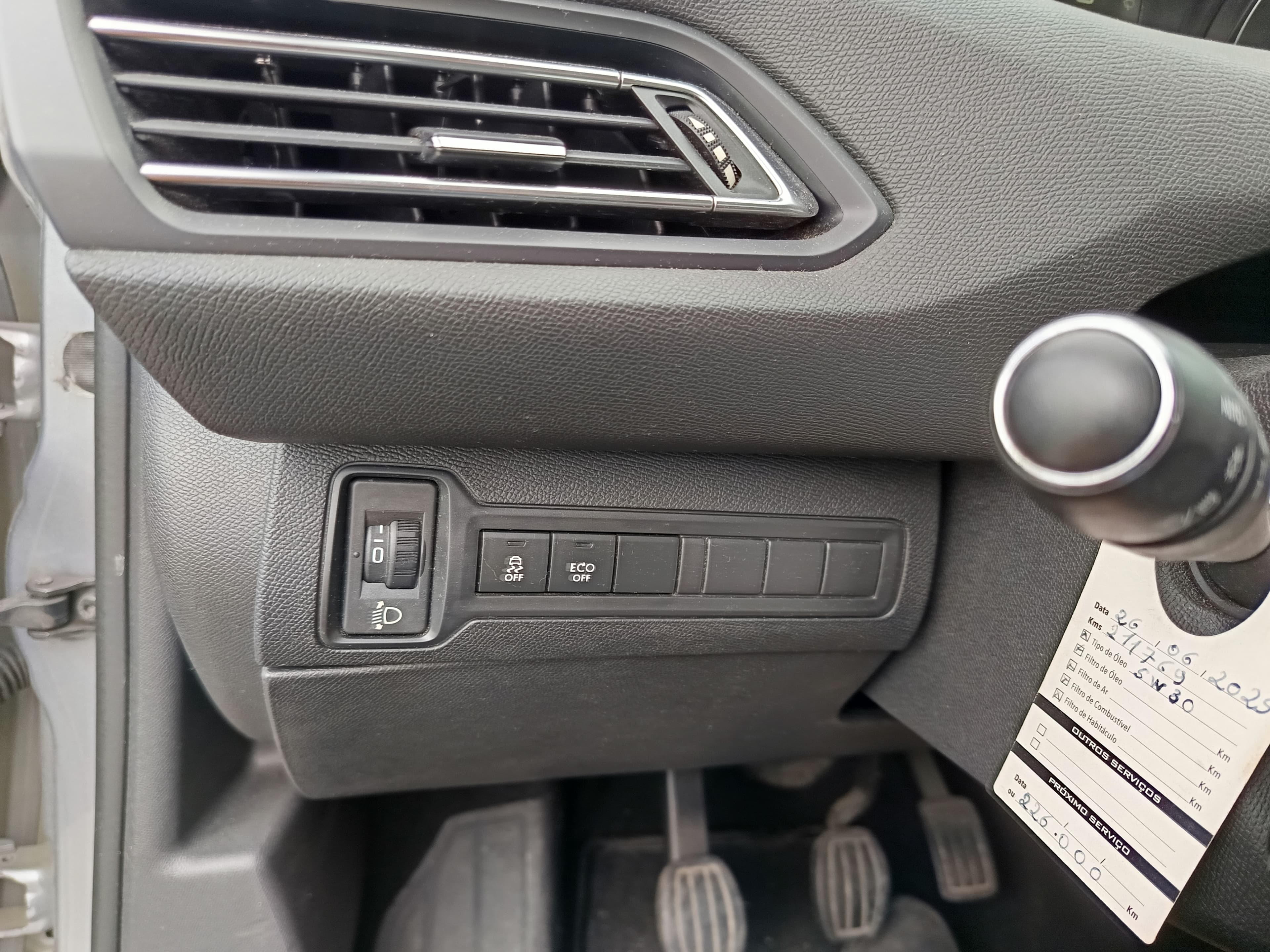 Peugeot 308 · Ano 2014 — image 50