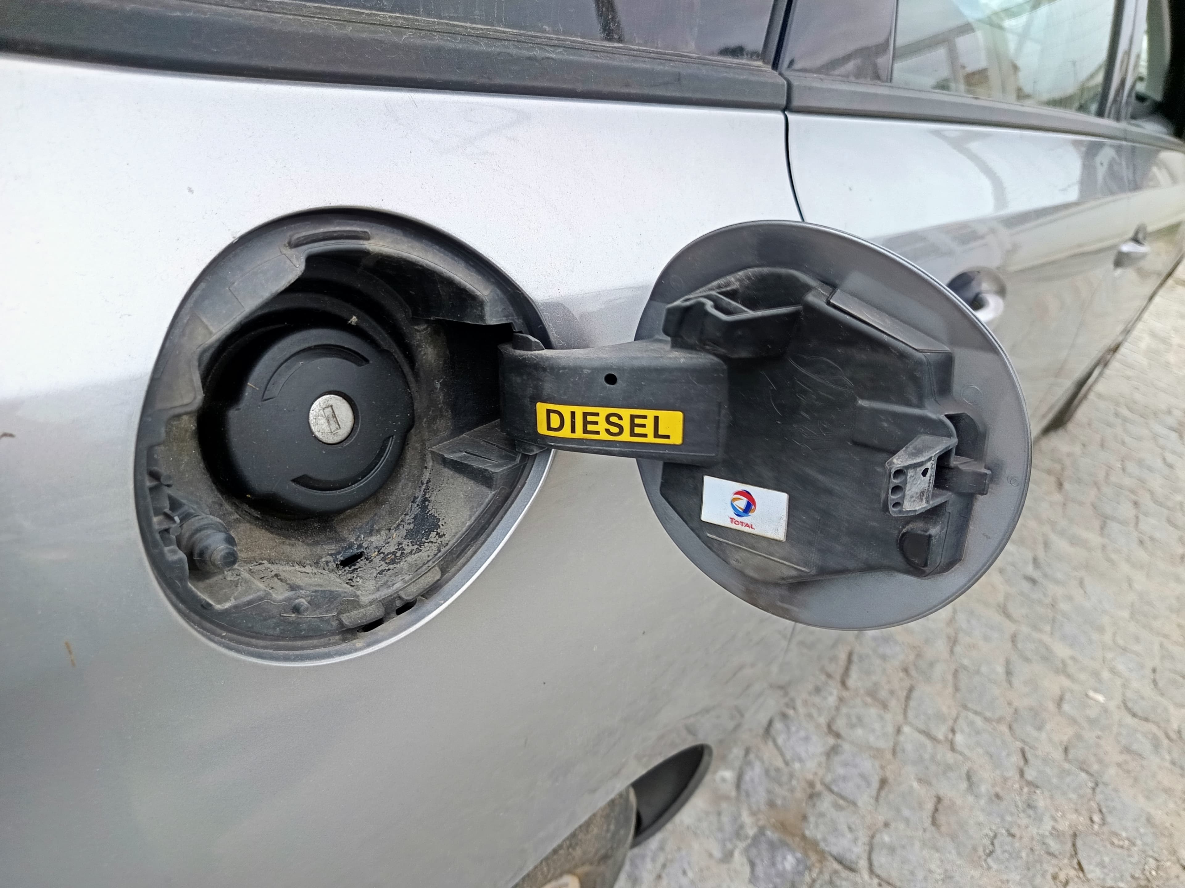 Peugeot 308 · Ano 2014 — image 15