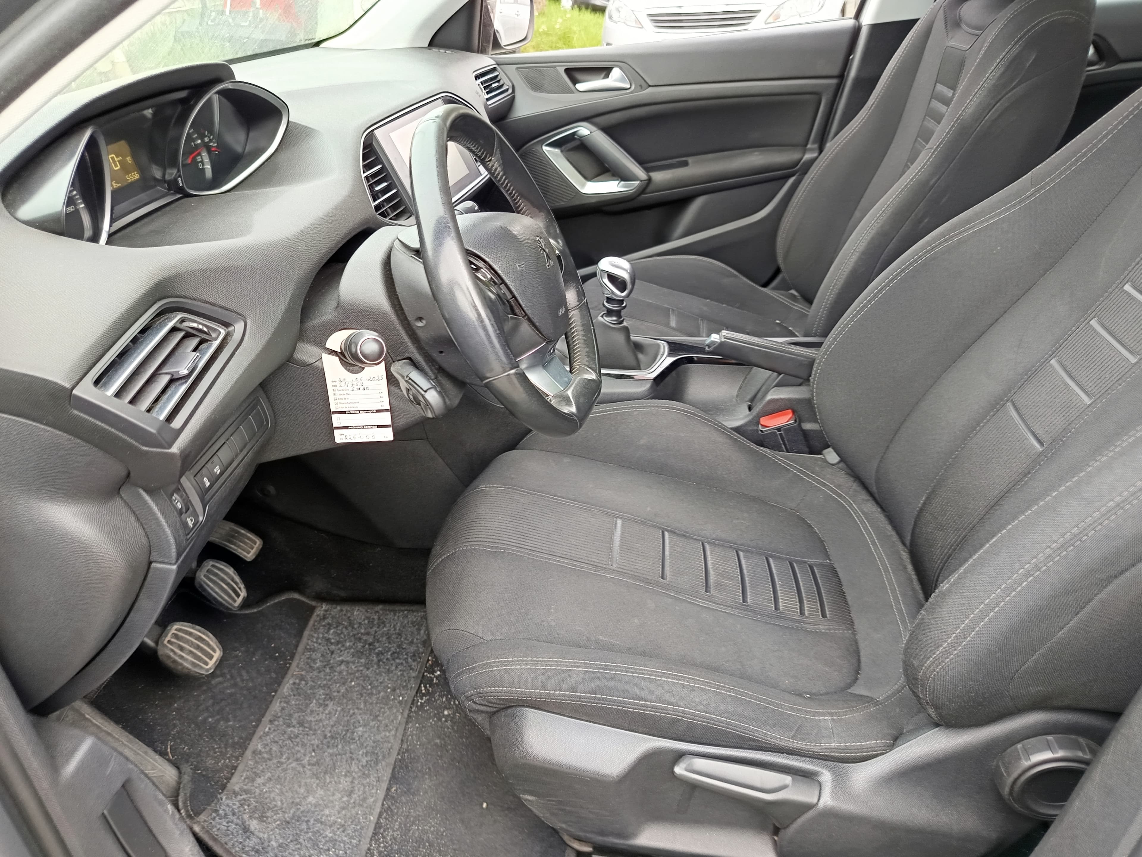 Peugeot 308 · Ano 2014 — image 36