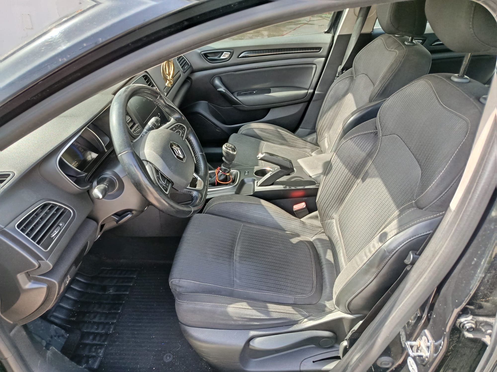 Renault Mégane · Année 2016 — image 15