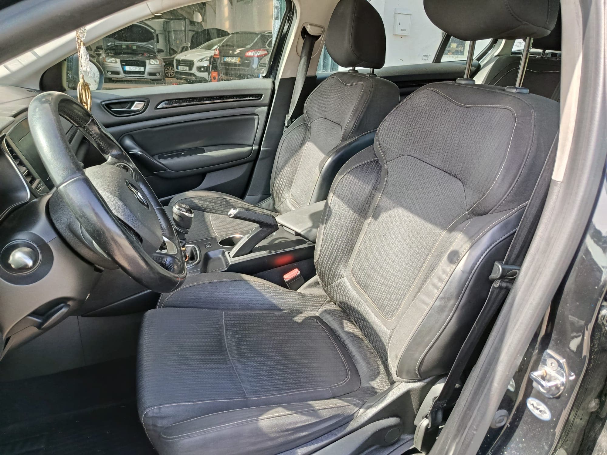 Renault Mégane · Année 2016 — image 17