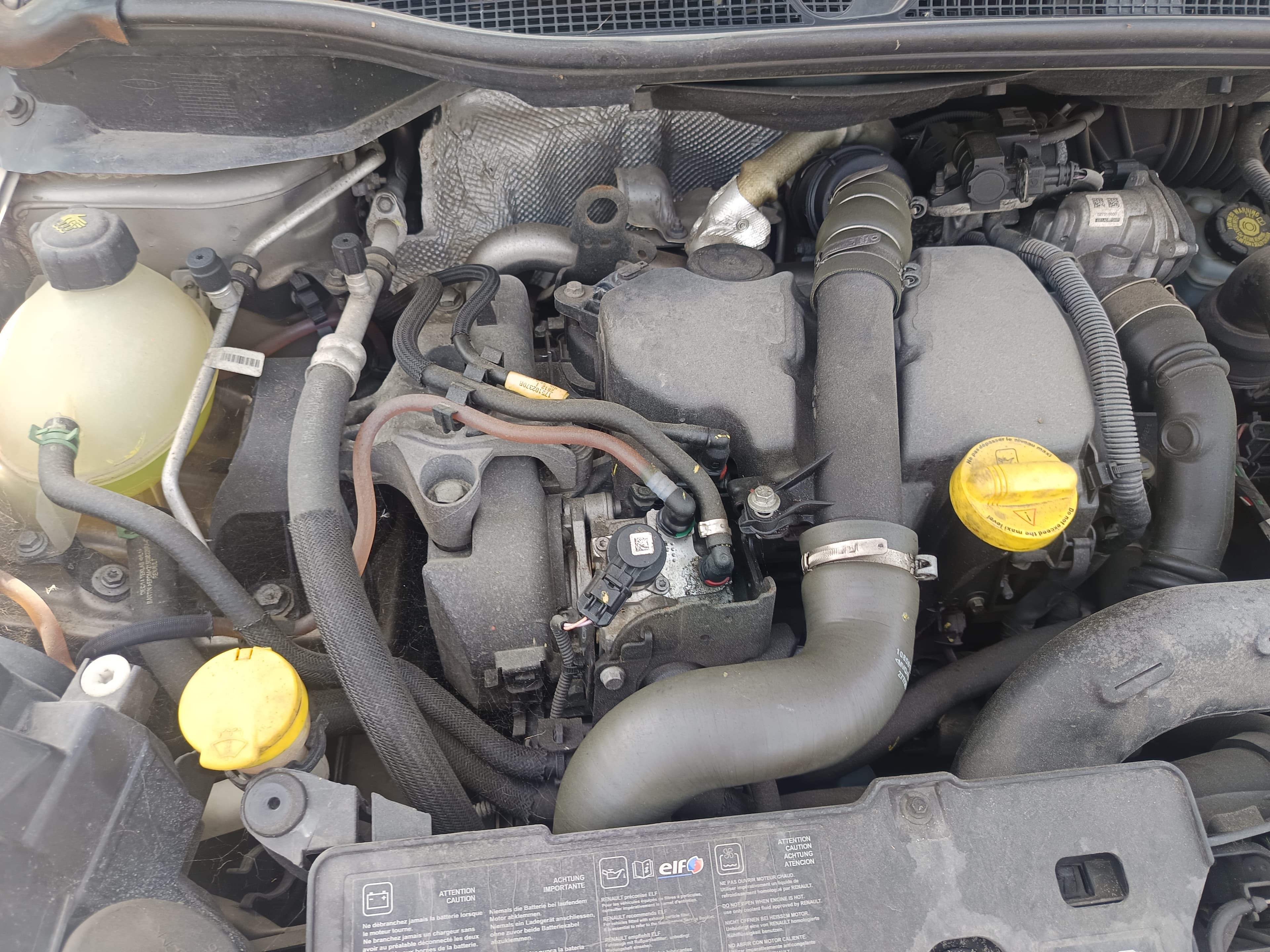 Renault Captur · Ano 2015 — image 15