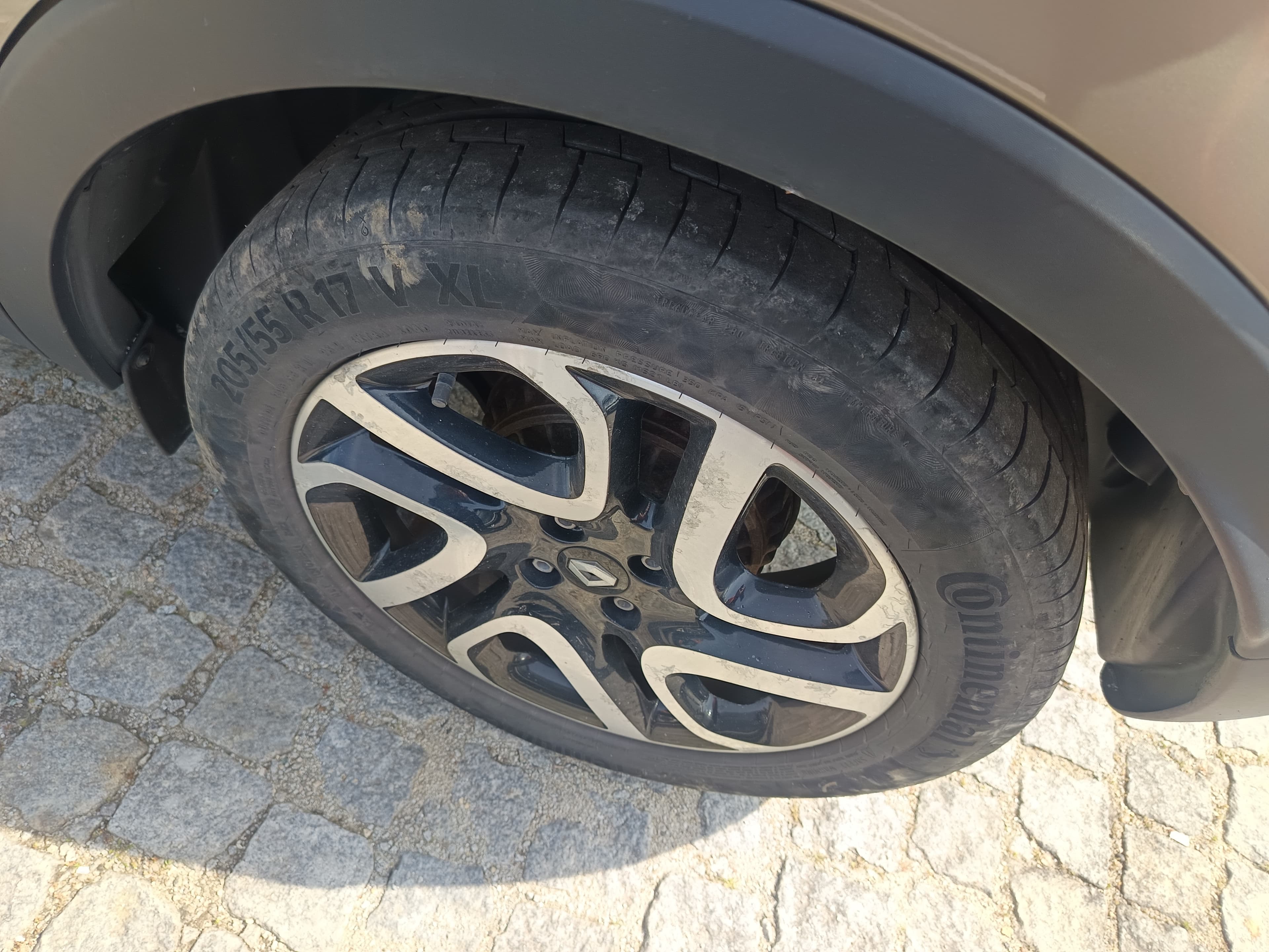 Renault Captur · Ano 2015 — image 11