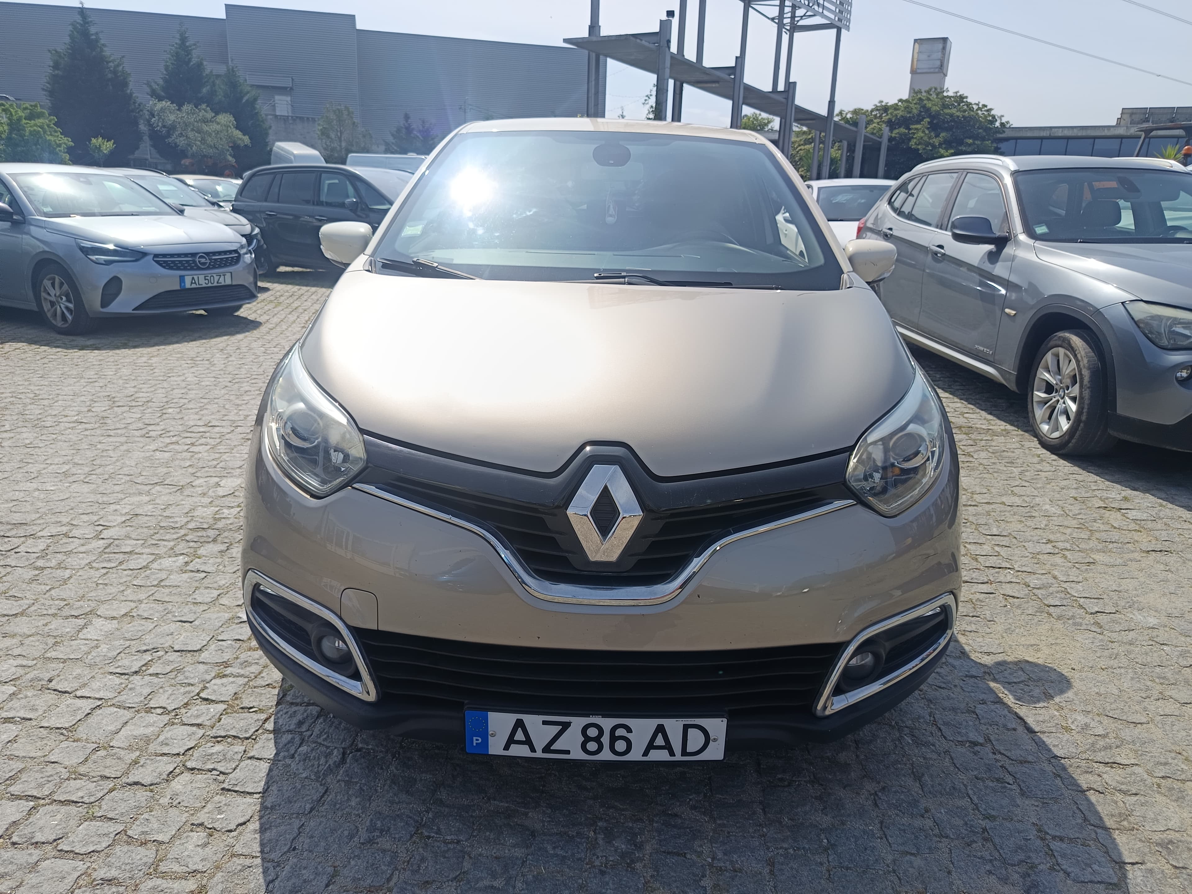 Renault Captur · Ano 2015 — image 2