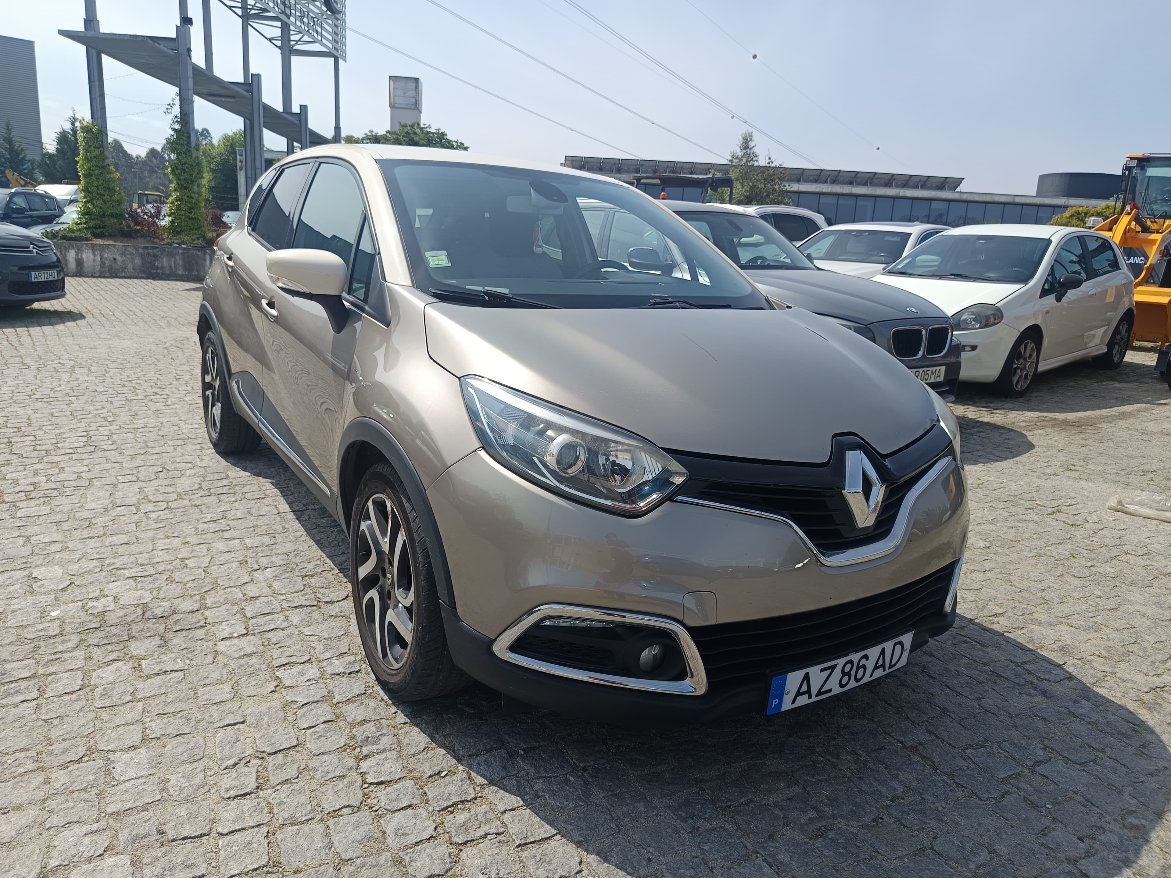 Renault Captur · Ano 2015 — image 1