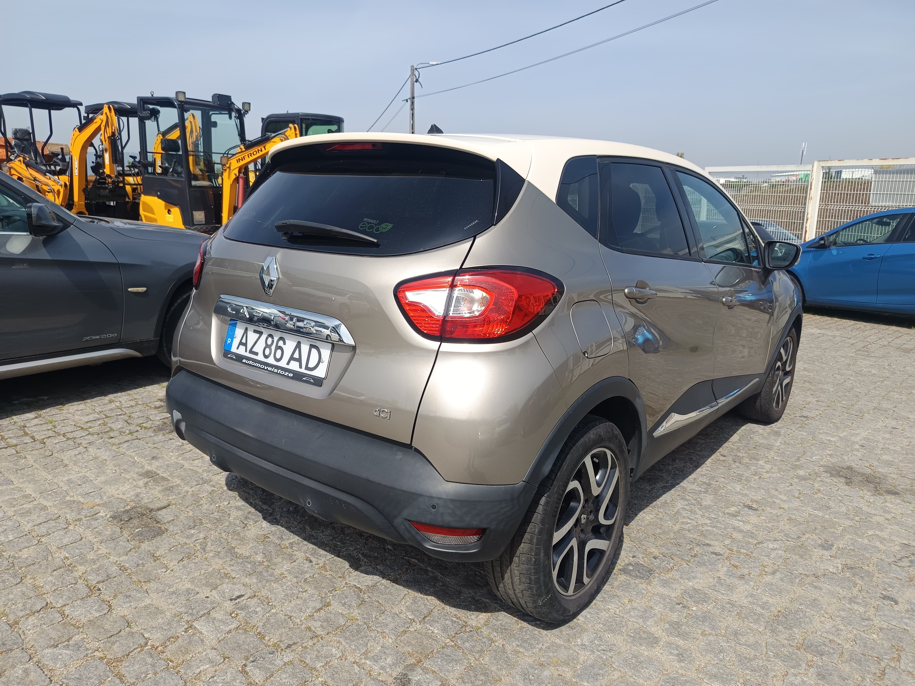 Renault Captur · Ano 2015 — image 6