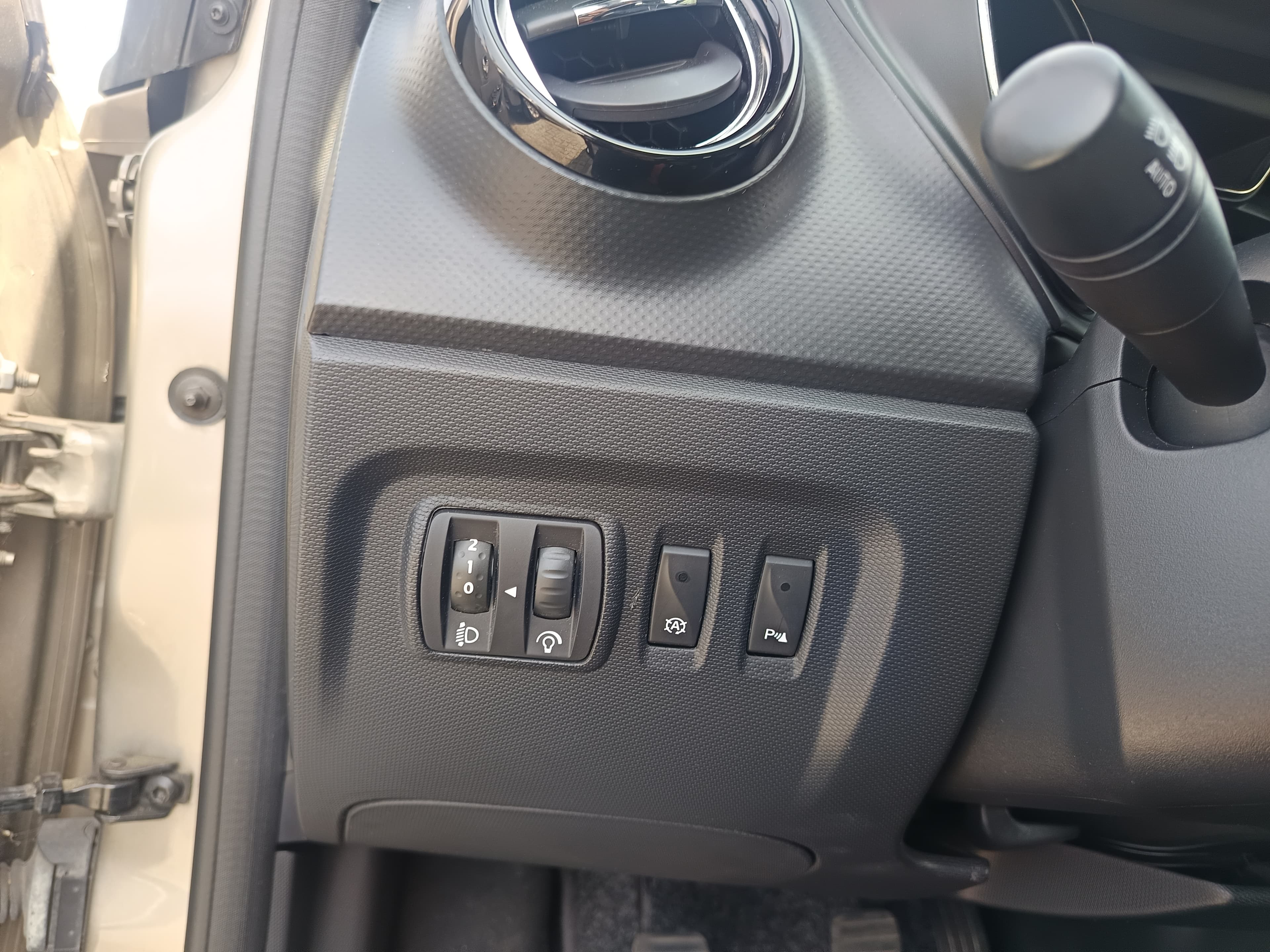 Renault Captur · Ano 2015 — image 26