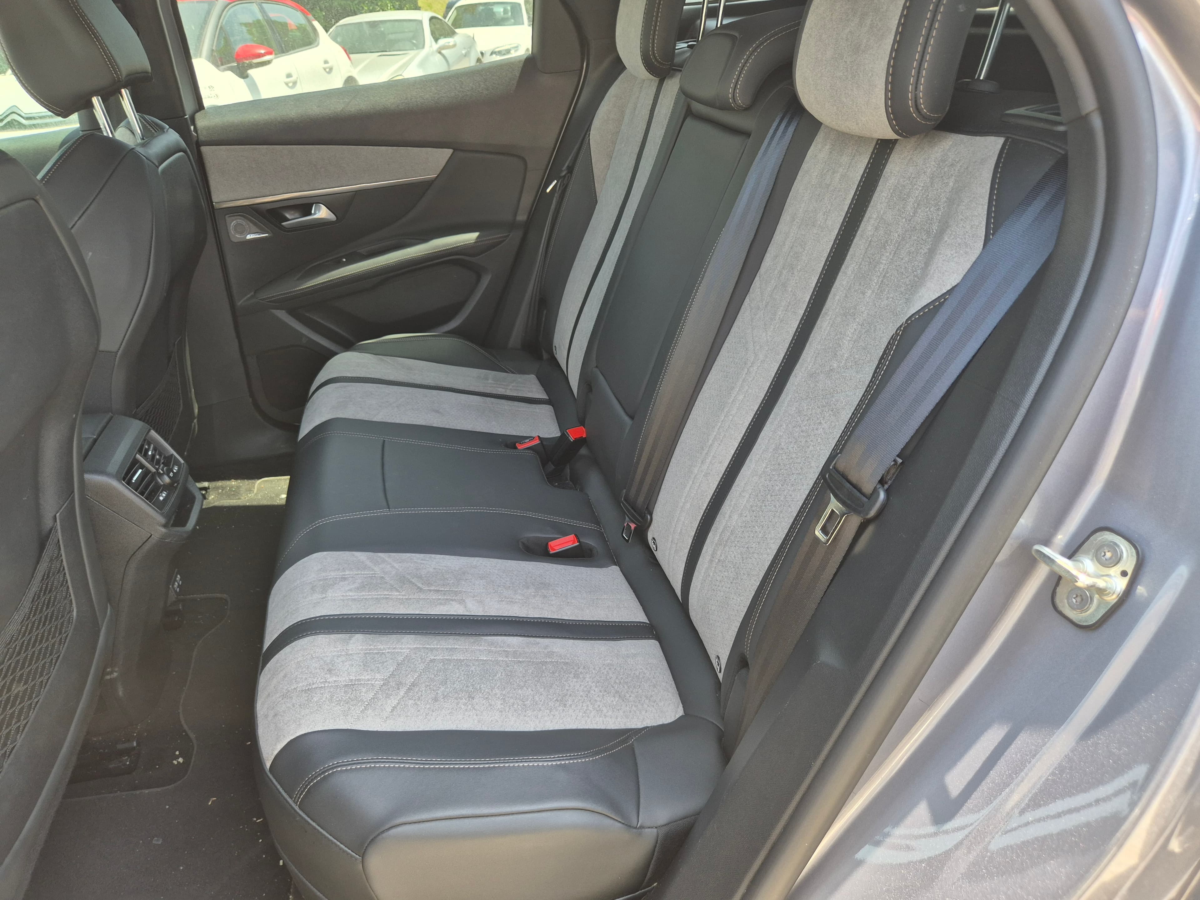 Peugeot 3008 · Année 2021 — image 24