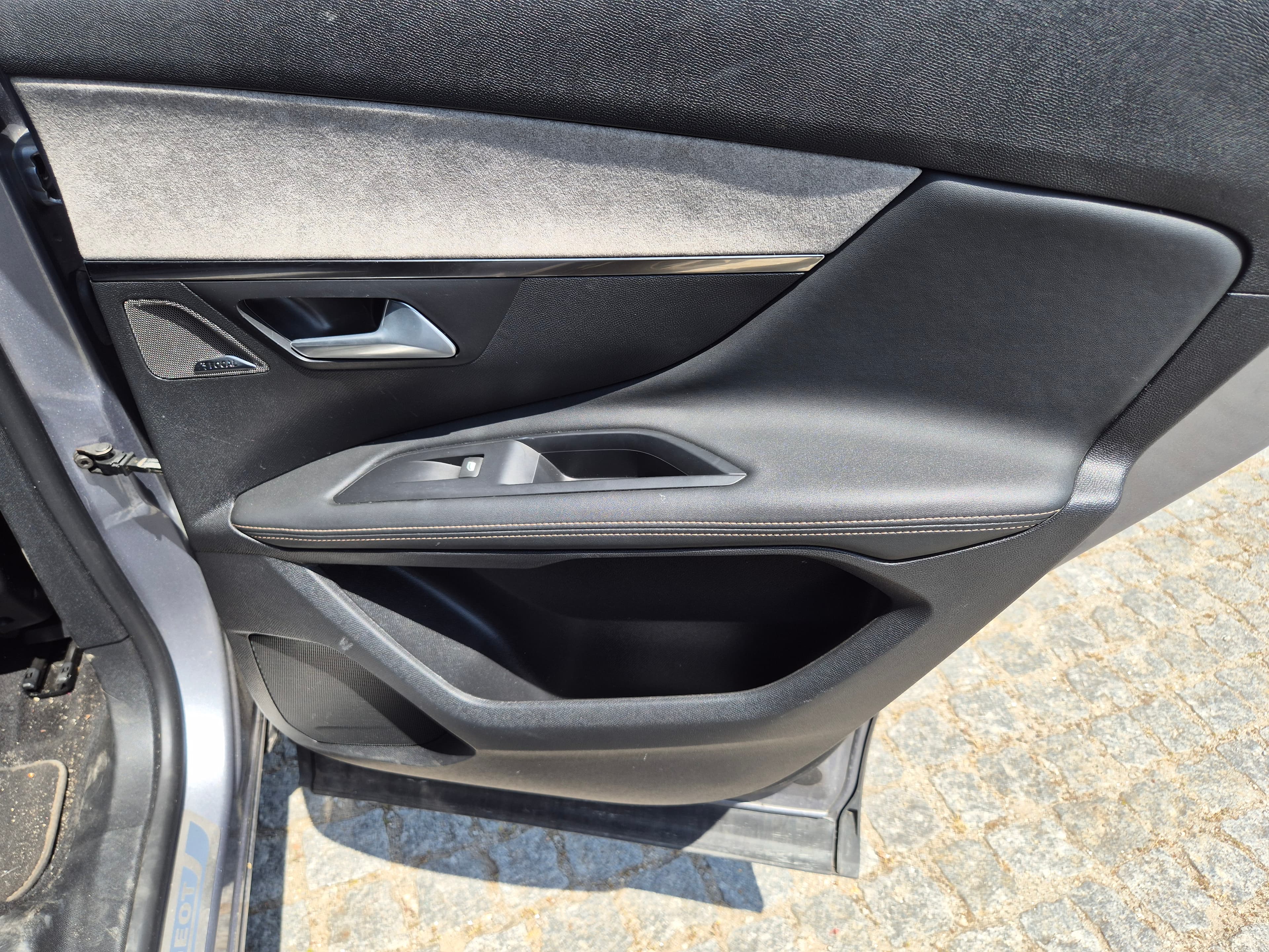 Peugeot 3008 · Année 2021 — image 17
