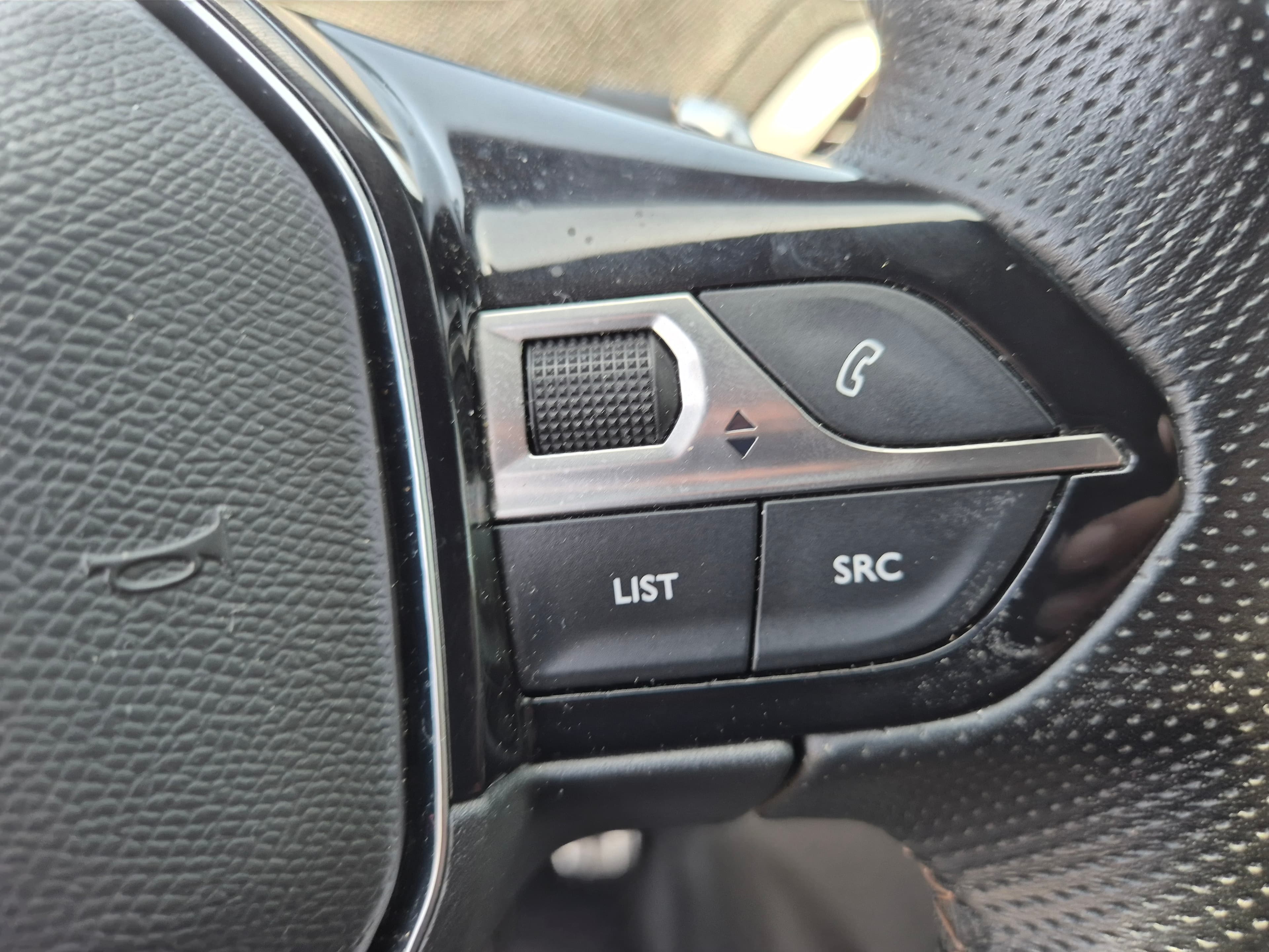 Peugeot 3008 · Année 2021 — image 32