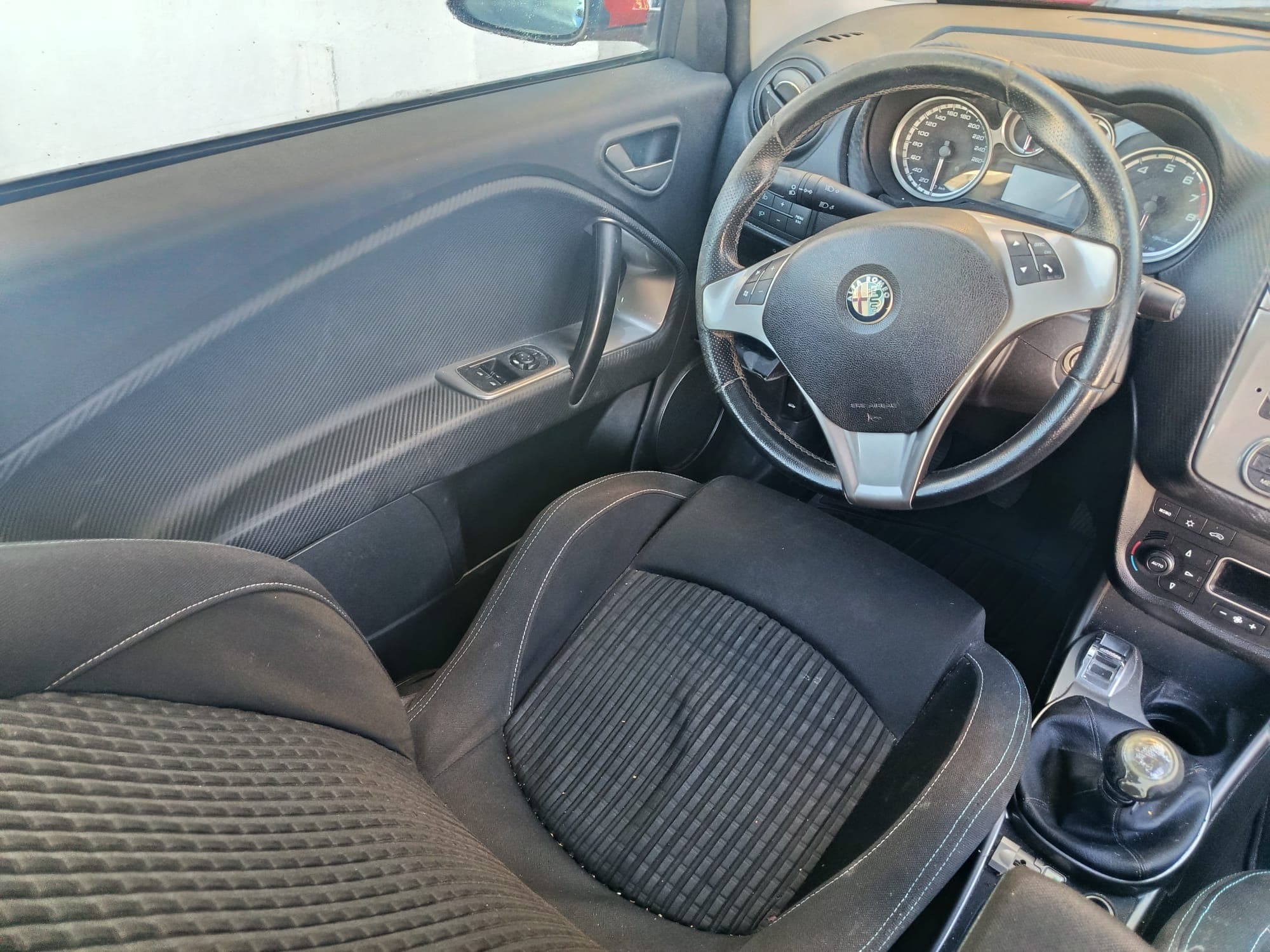 Alfa Romeu Mito · Ano 2008 — image 22