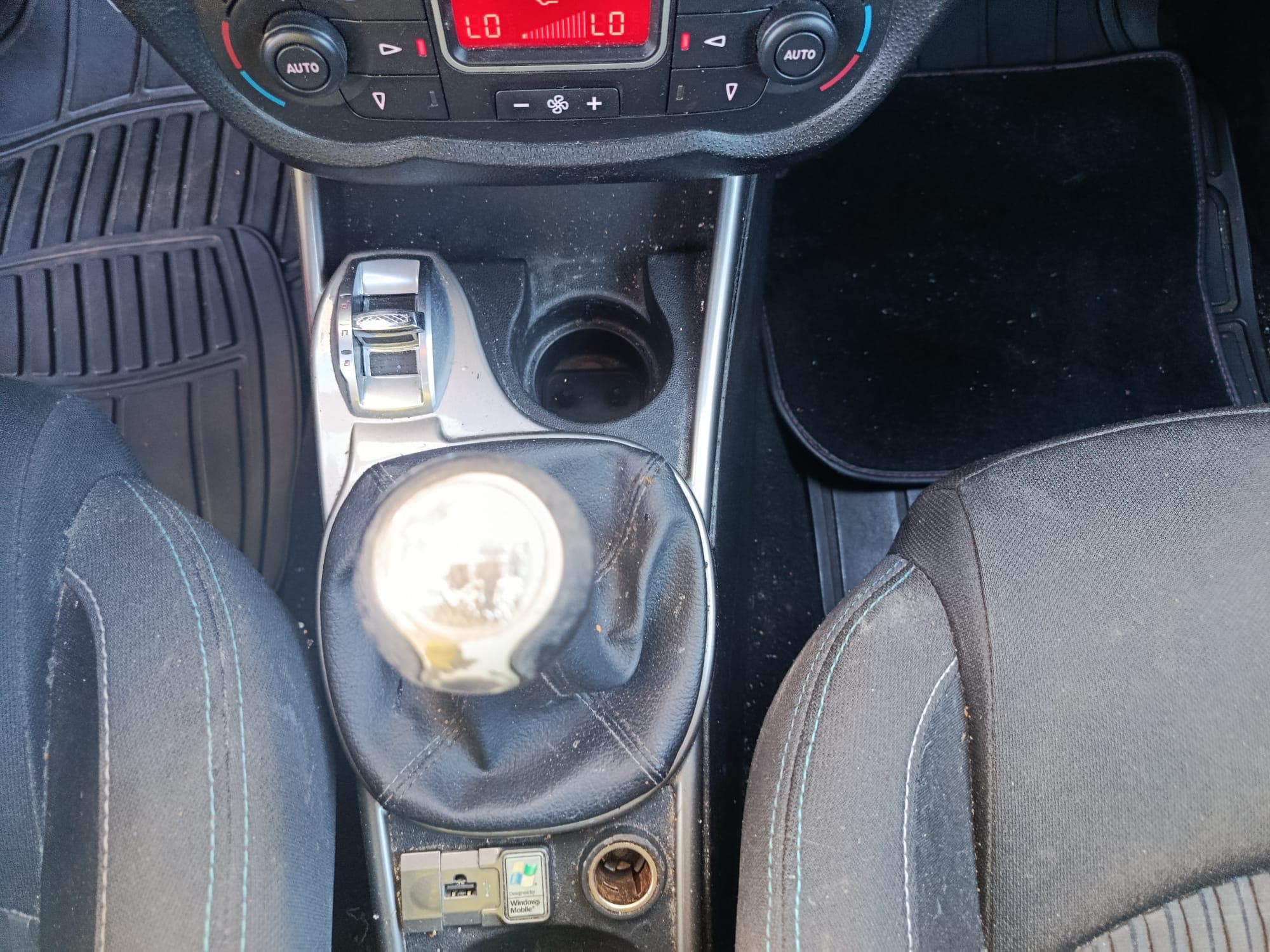 Alfa Romeu Mito · Ano 2008 — image 13