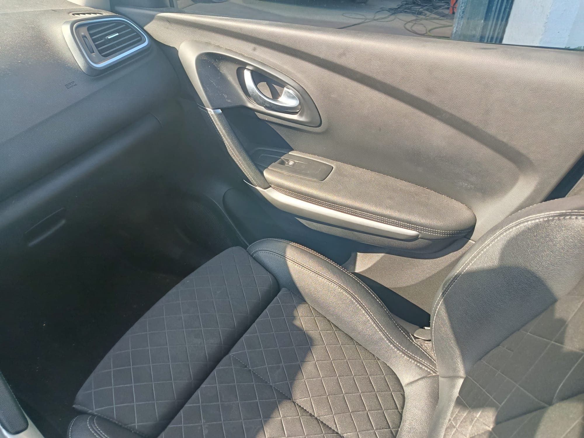 Renault Kadjar · Ano 2020 — image 30