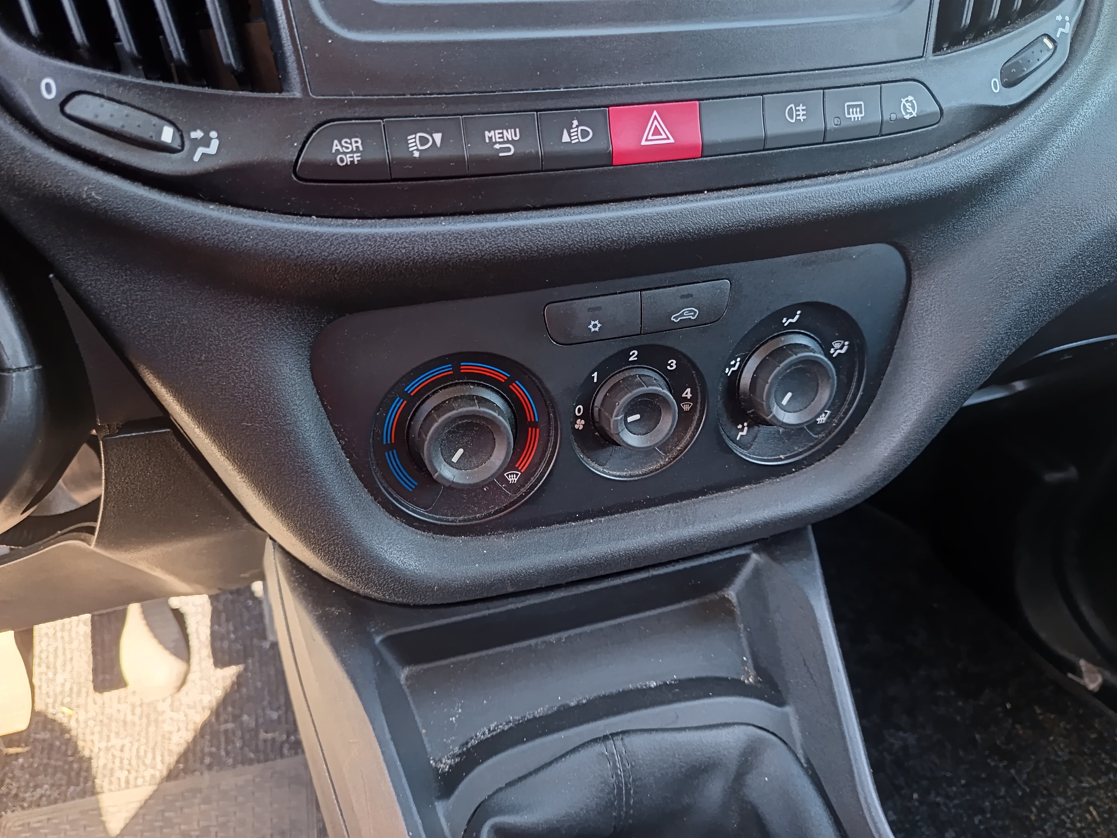 Fiat Doblo XL · Ano 2020 — image 29