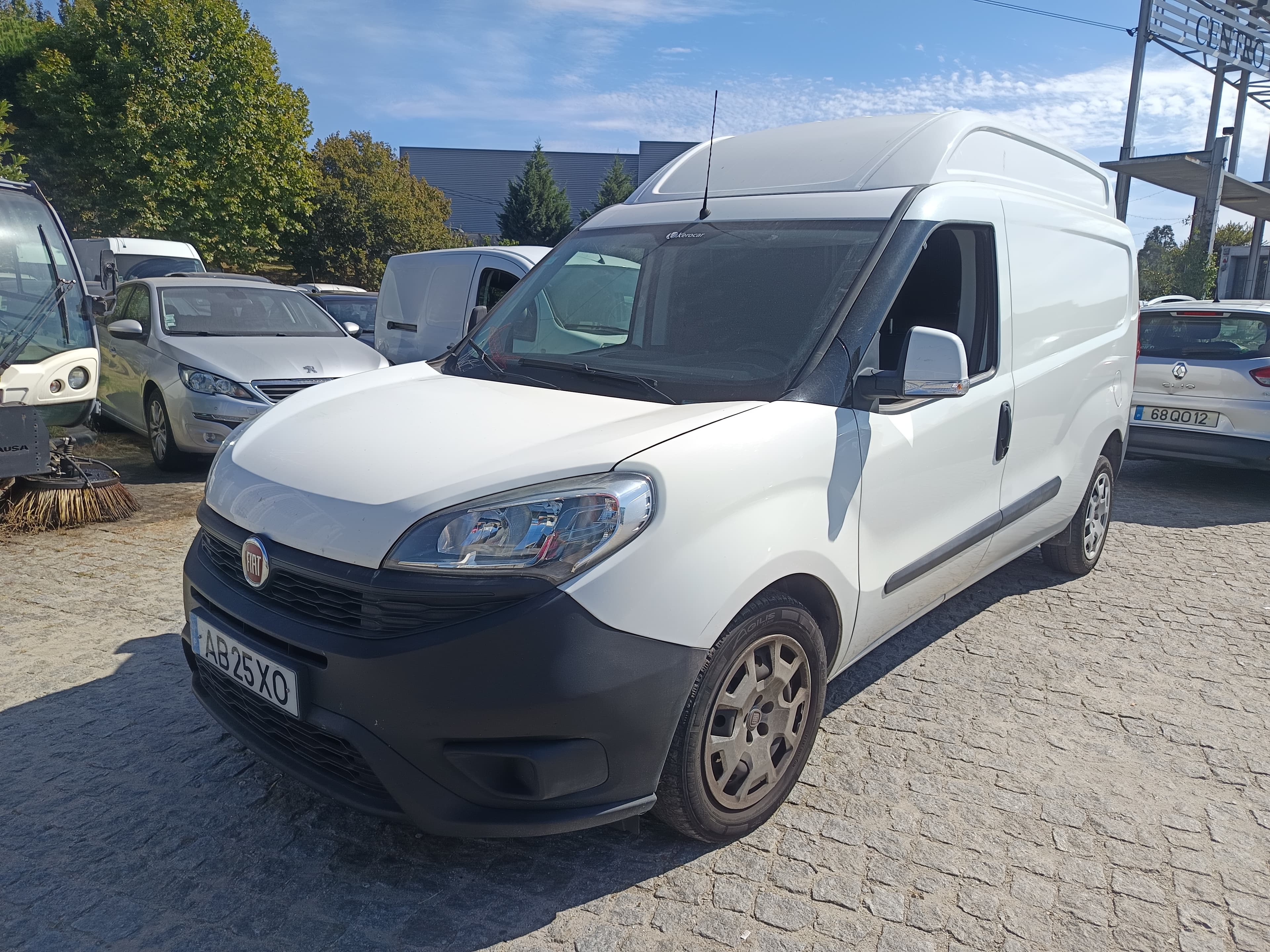 Fiat Doblo XL · Ano 2020 — image 1