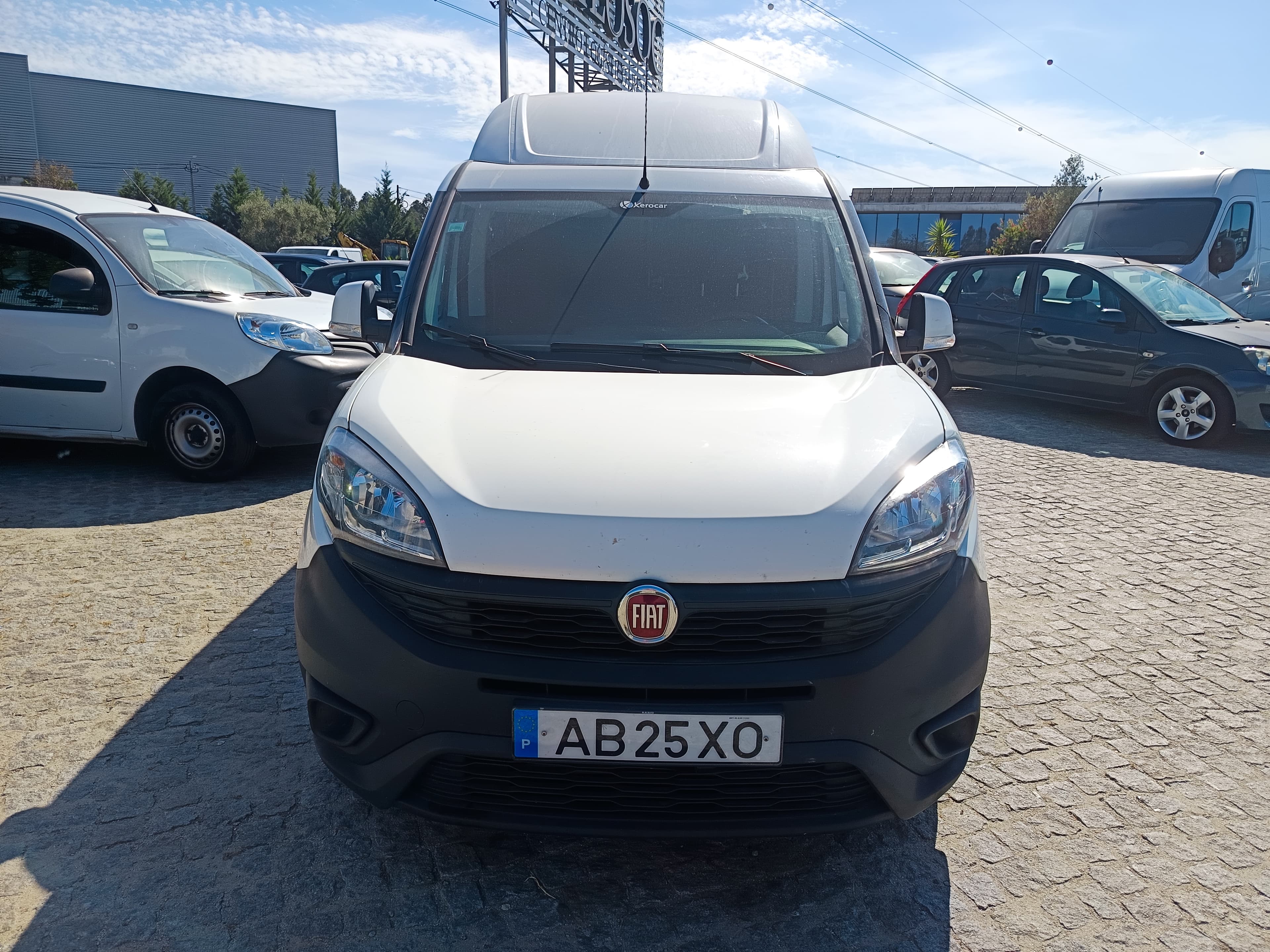Fiat Doblo XL · Ano 2020 — image 2
