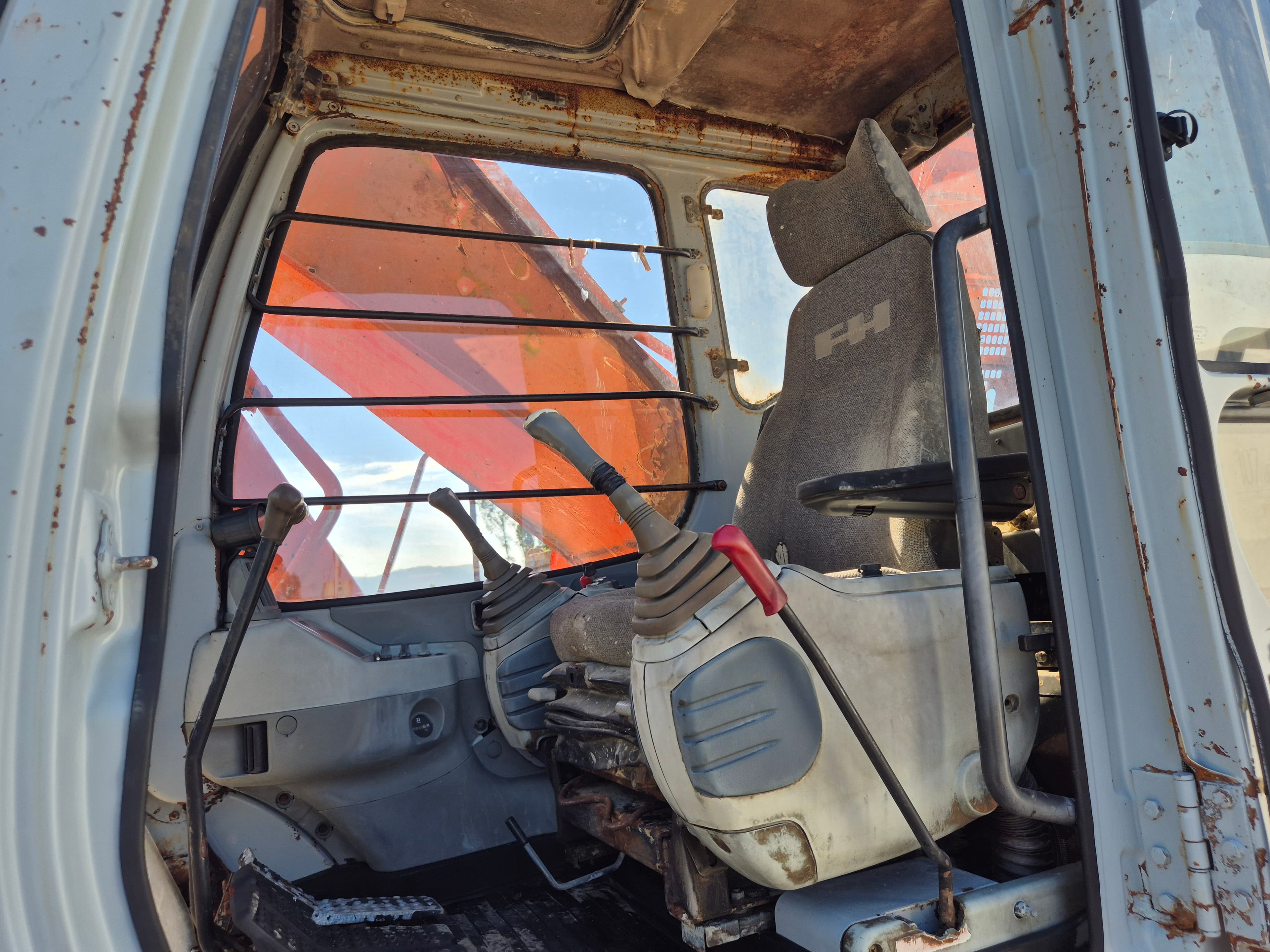Pelleuse Hitachi · Année 2002 — image 22