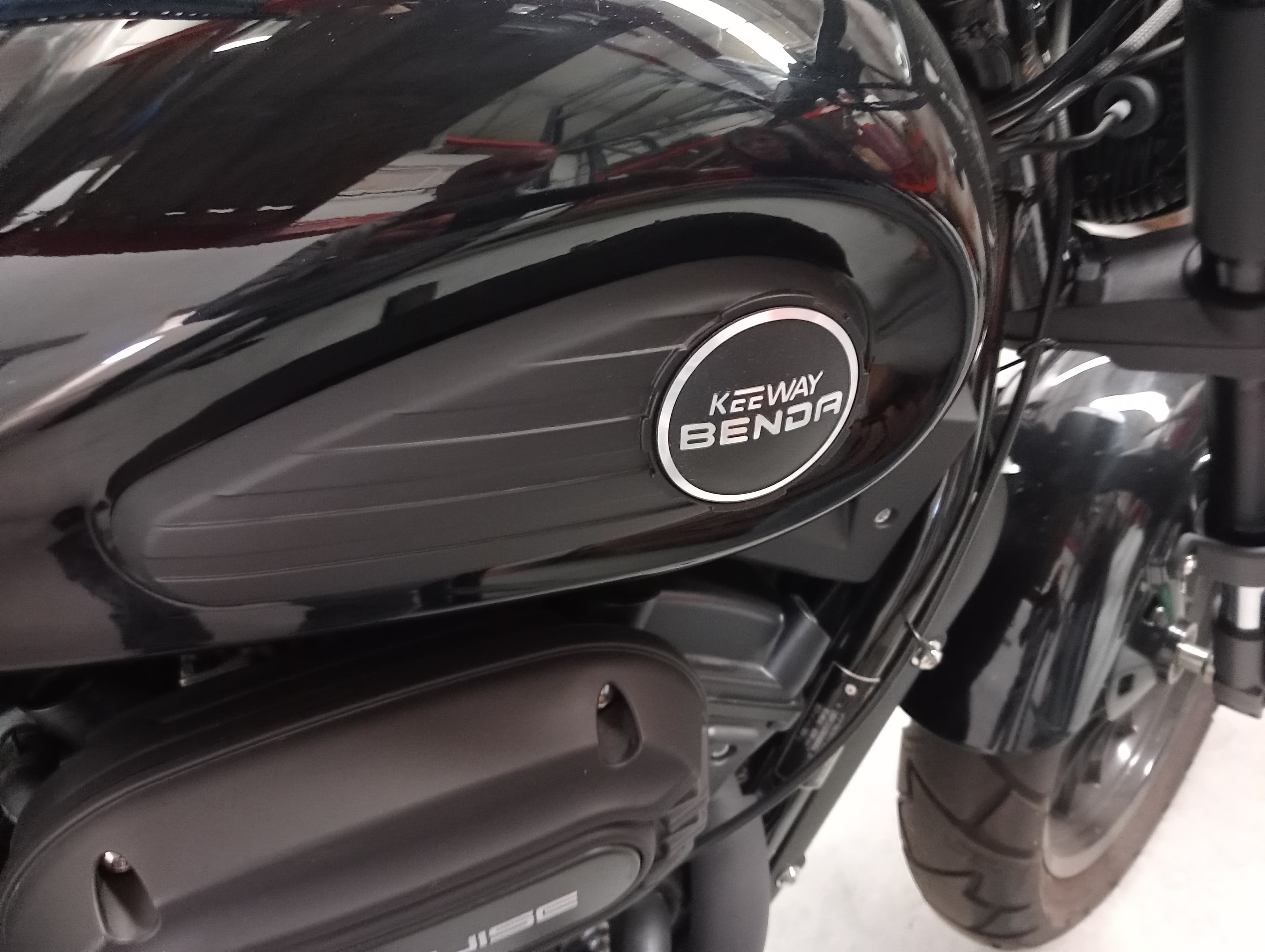 Moto "KEEWAY V-CRUISE" — image 7