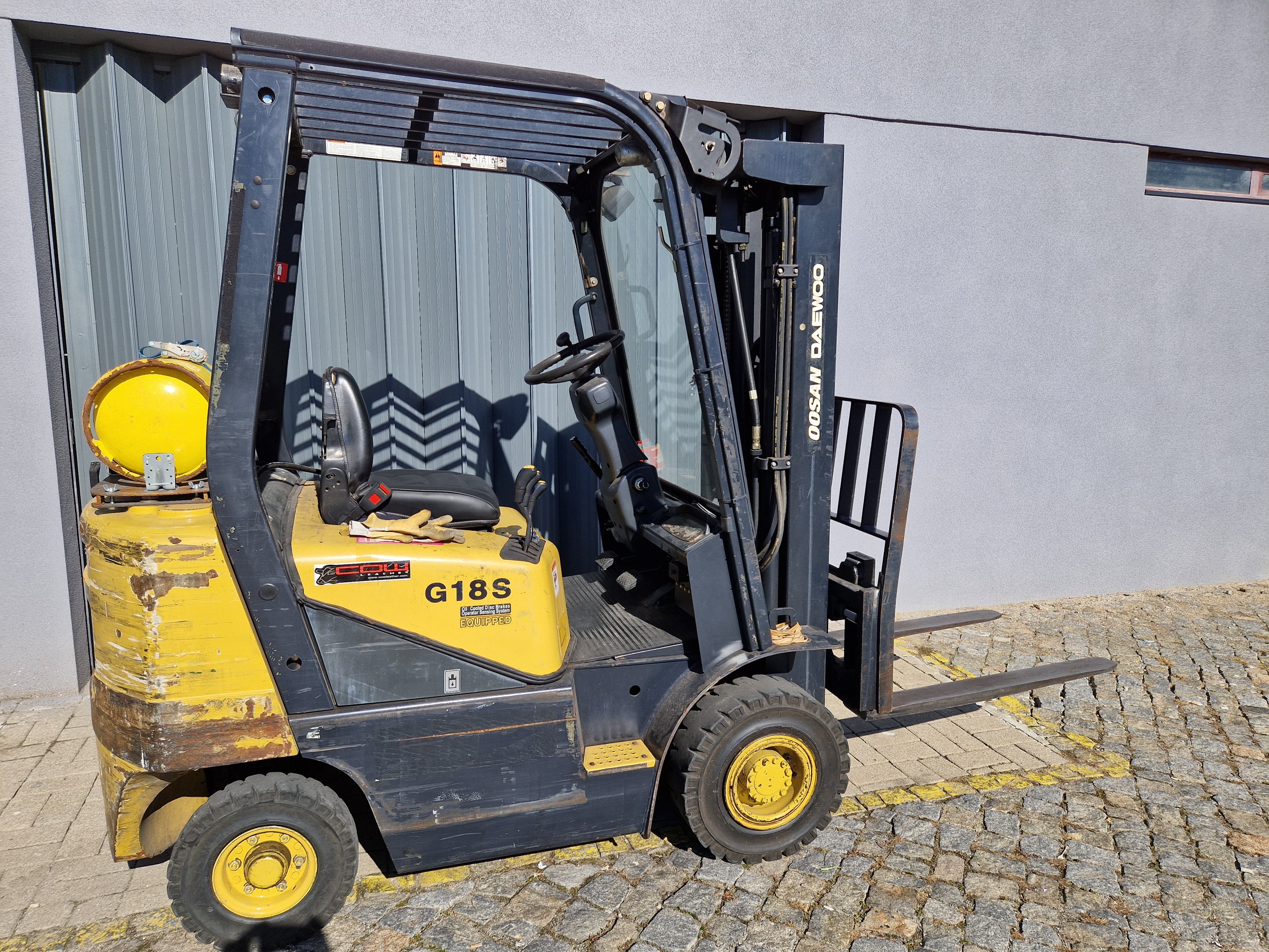 Empilhador Doosan — imagem 2