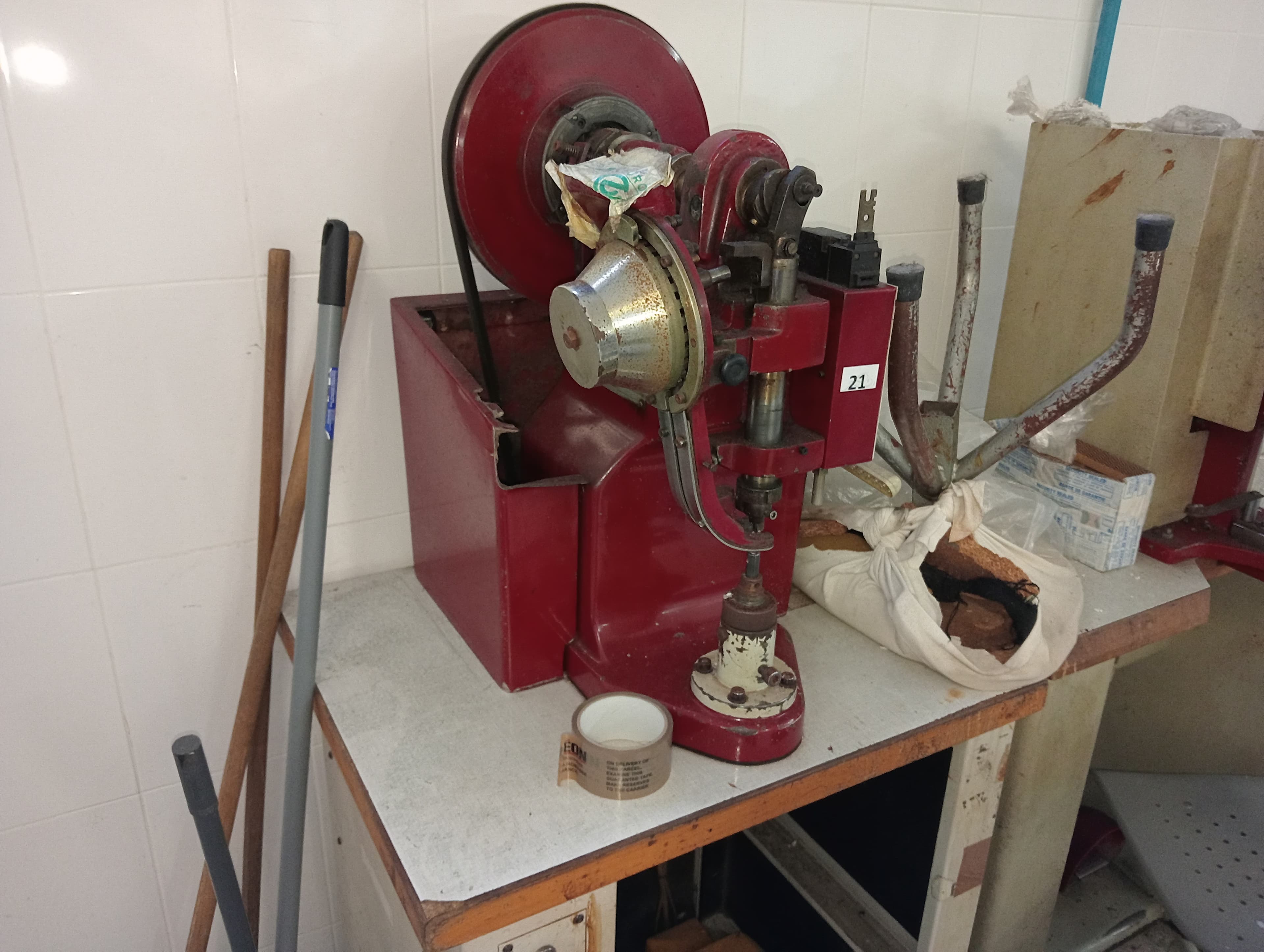 Equipment for the Footwear Industry — image 16
