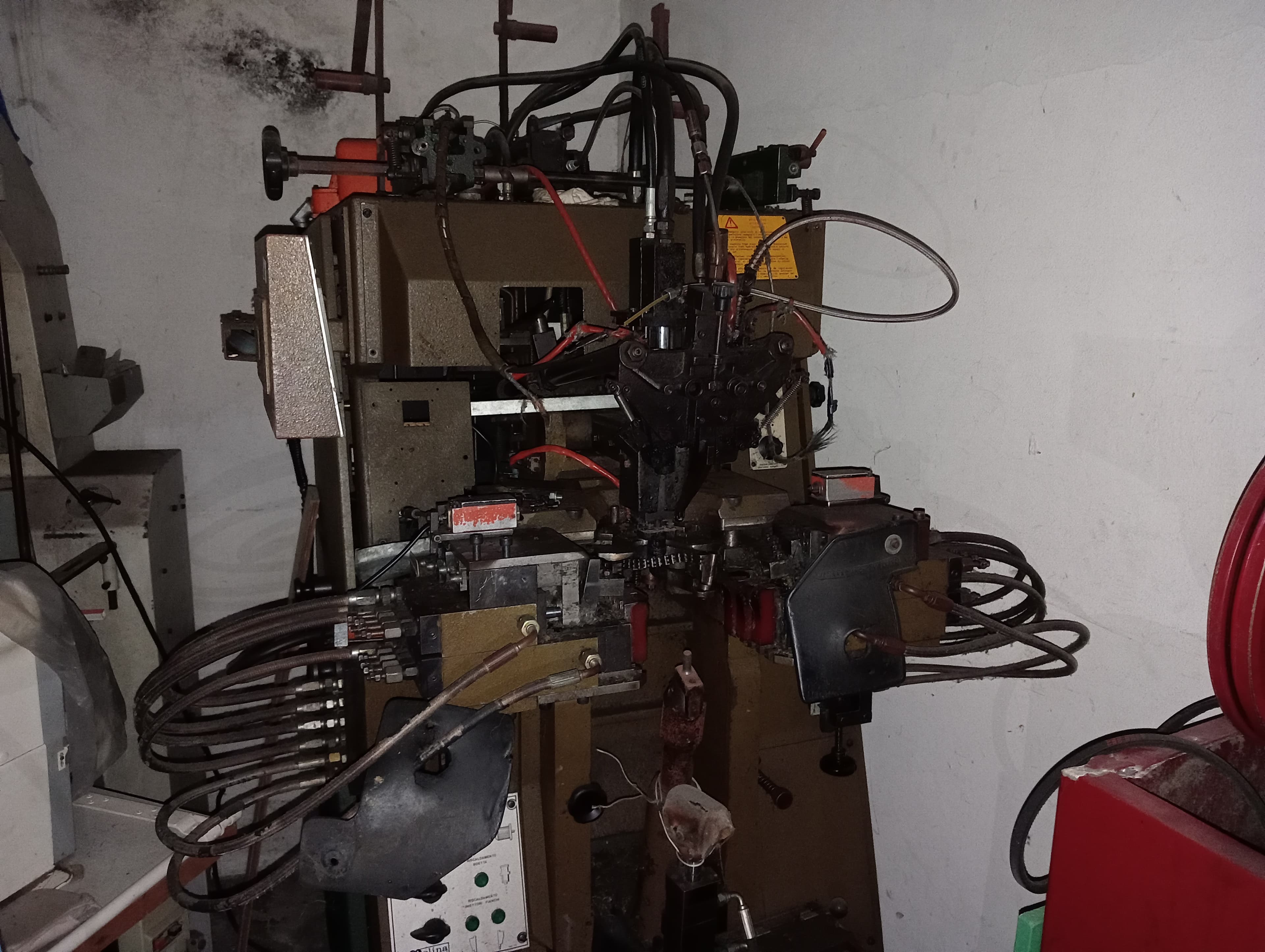 Equipment for the Footwear Industry — image 43