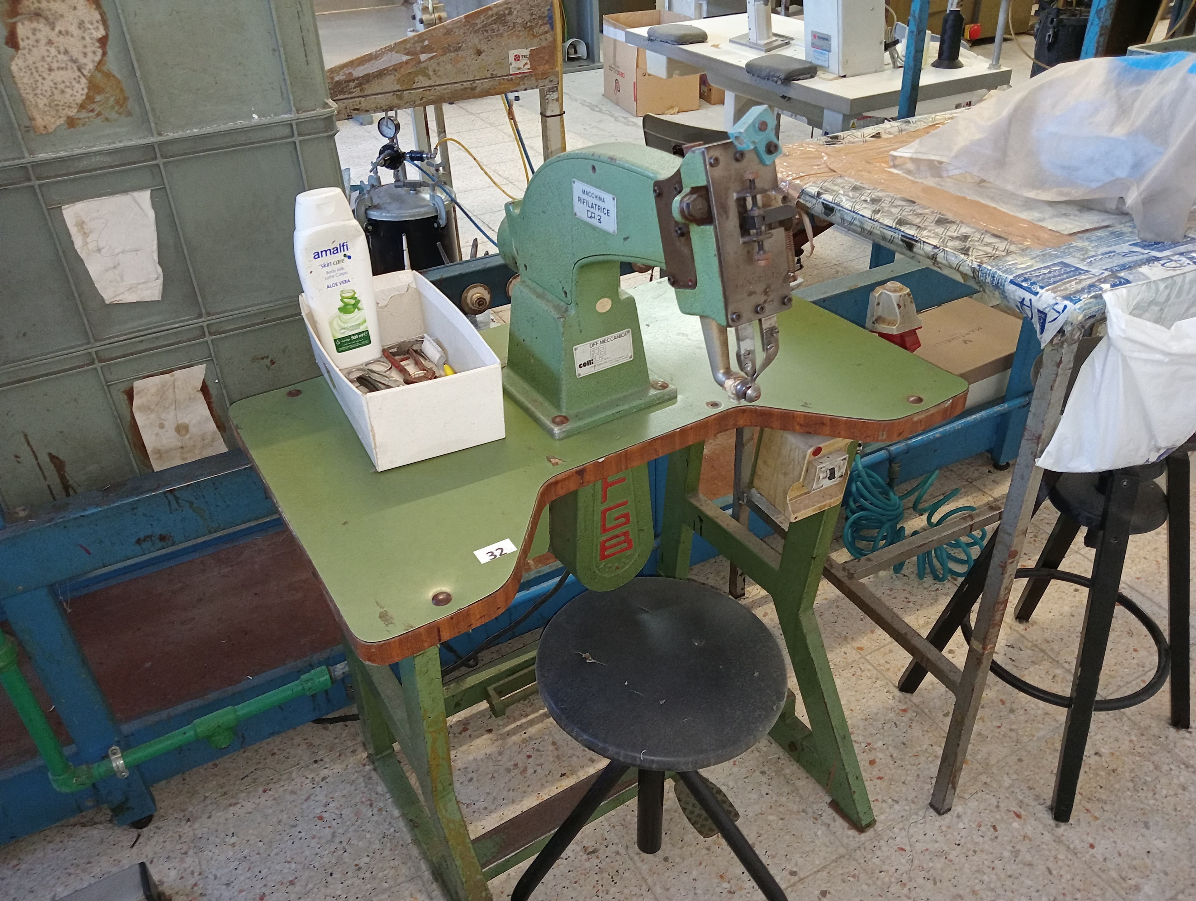 Equipment for the Footwear Industry — image 37