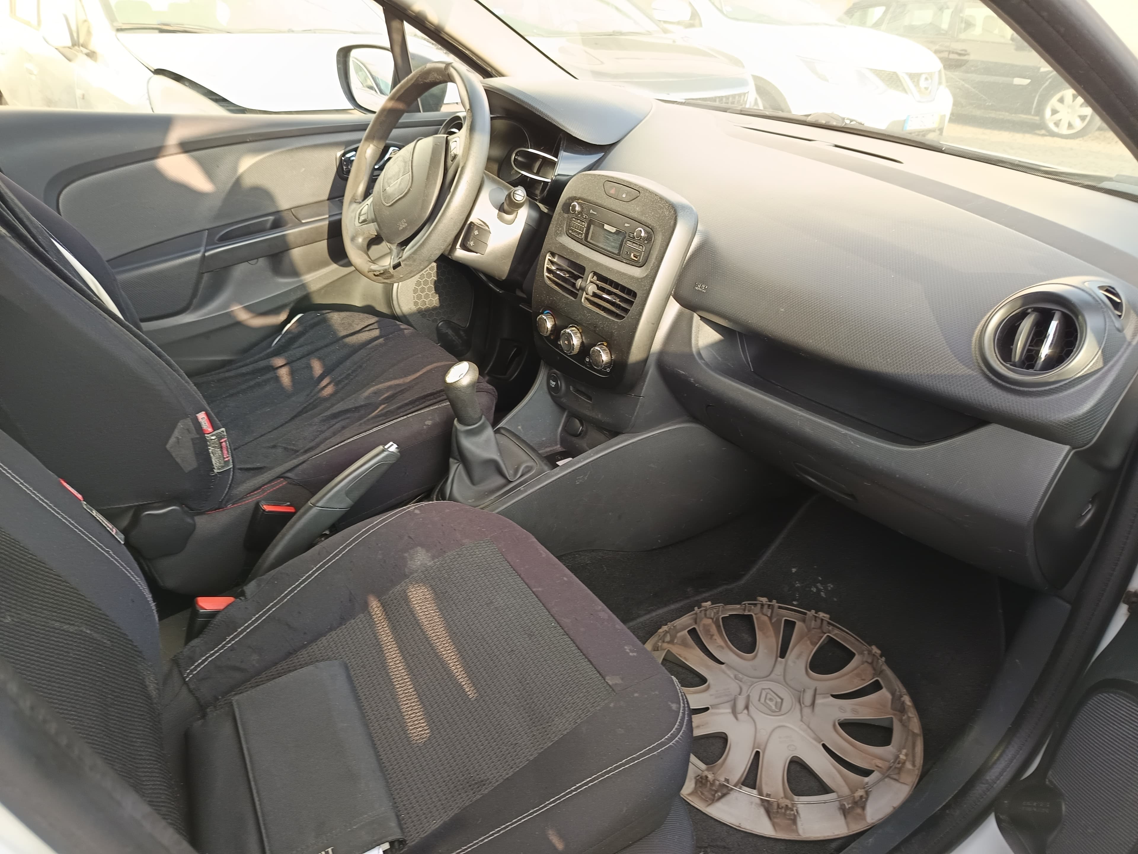 Renault Clio · Année 2014 — image 18