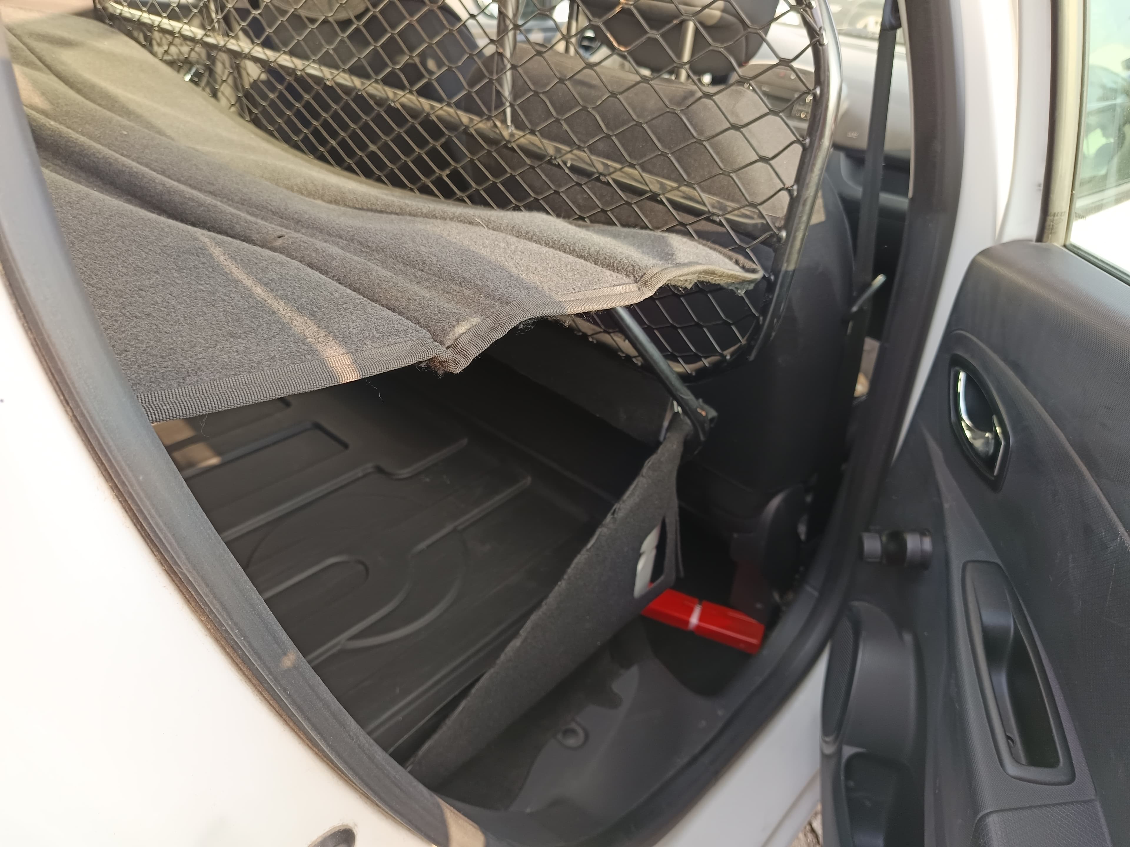 Renault Clio · Année 2014 — image 19
