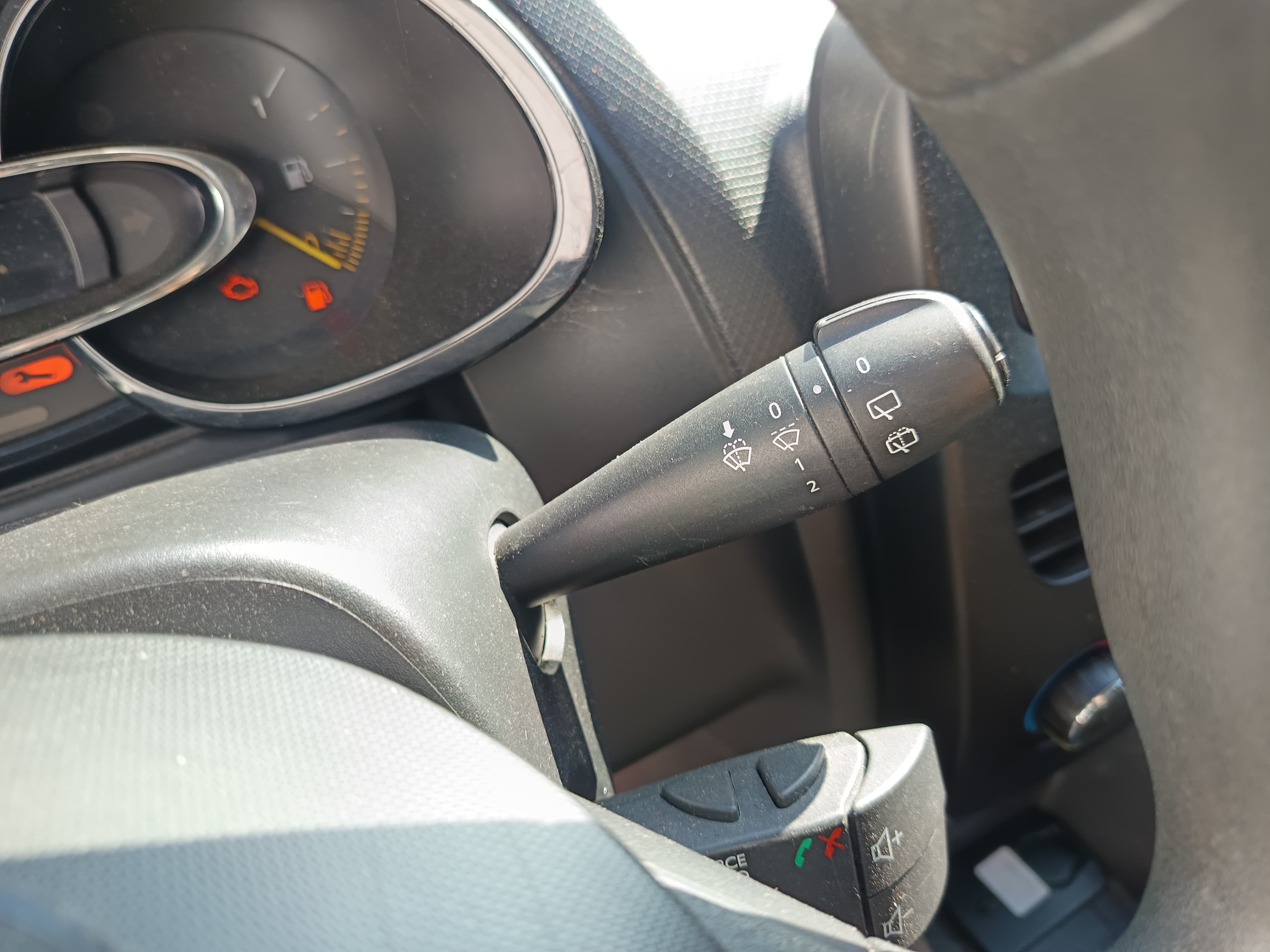 Renault Clio · Année 2014 — image 25