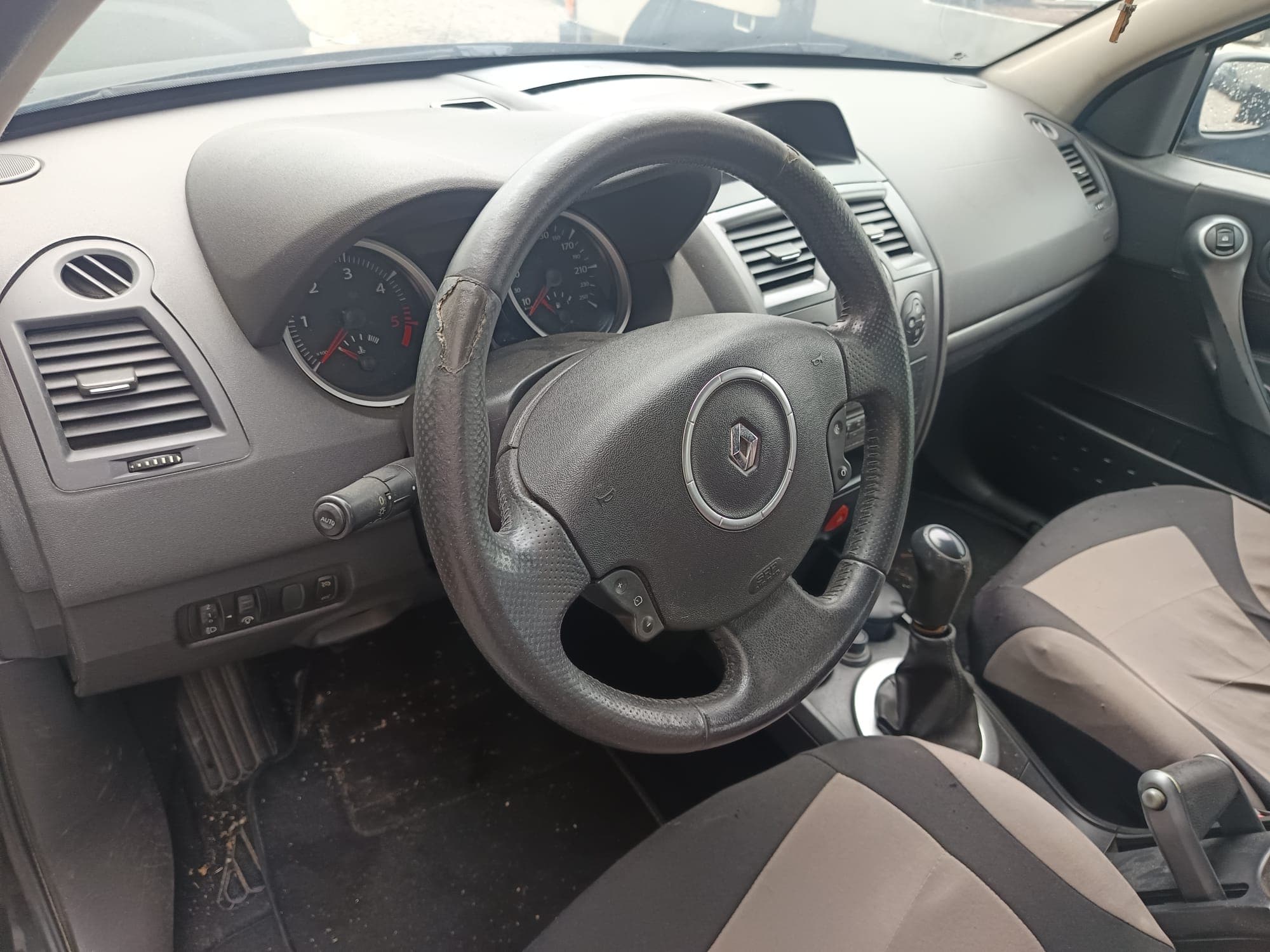 Renault Mégane · Année 2006 — image 30