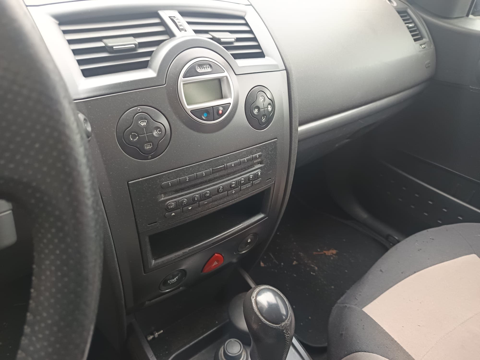 Renault Mégane · Année 2006 — image 28