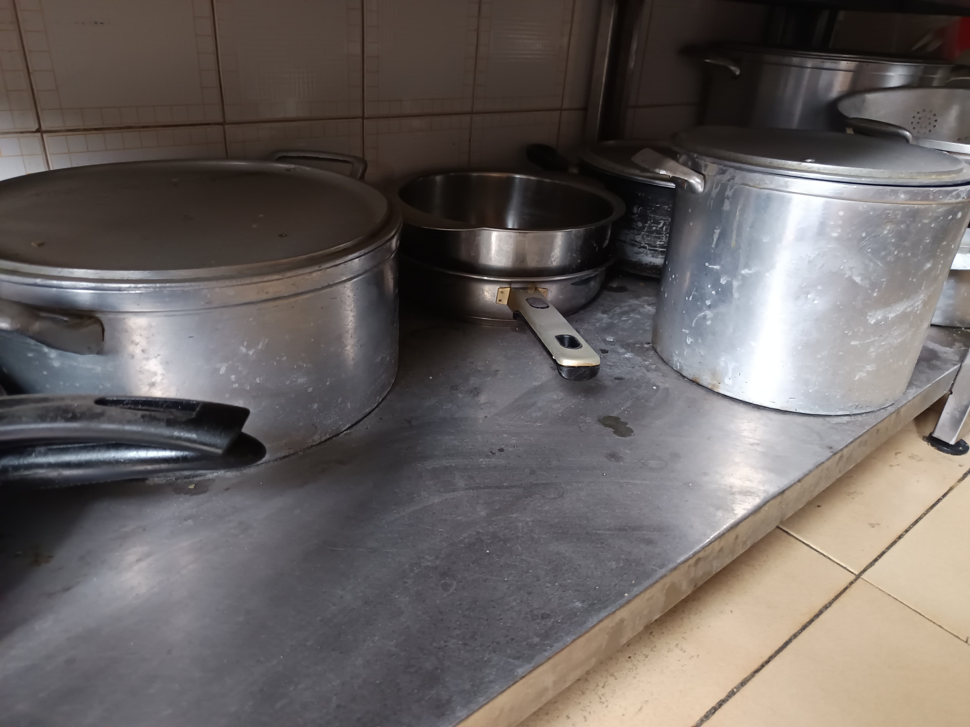 Varinha mágica, utensílios, fritadeira e ventilador. — image 5