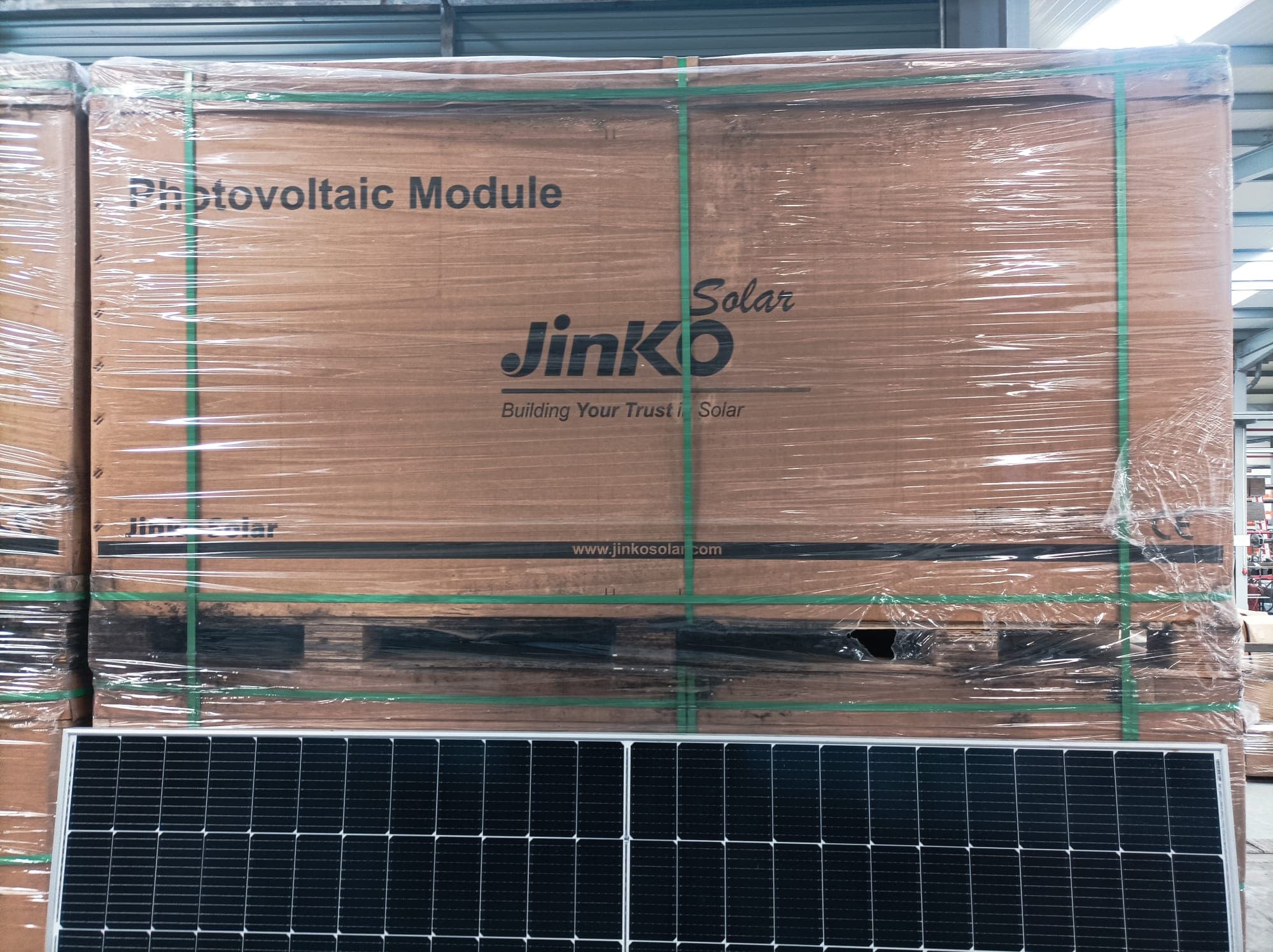 Paneles solares Jinko — imagen 2