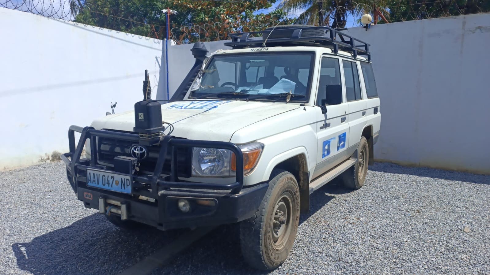 Toyota Land Cruiser HZ — image 2