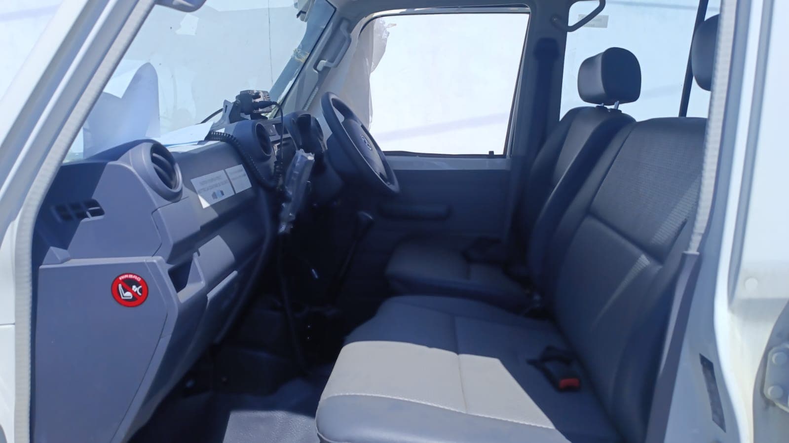 Toyota Land Cruiser HZ — image 12