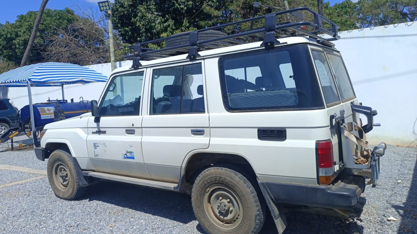Toyota Land Cruiser HZ — image 4