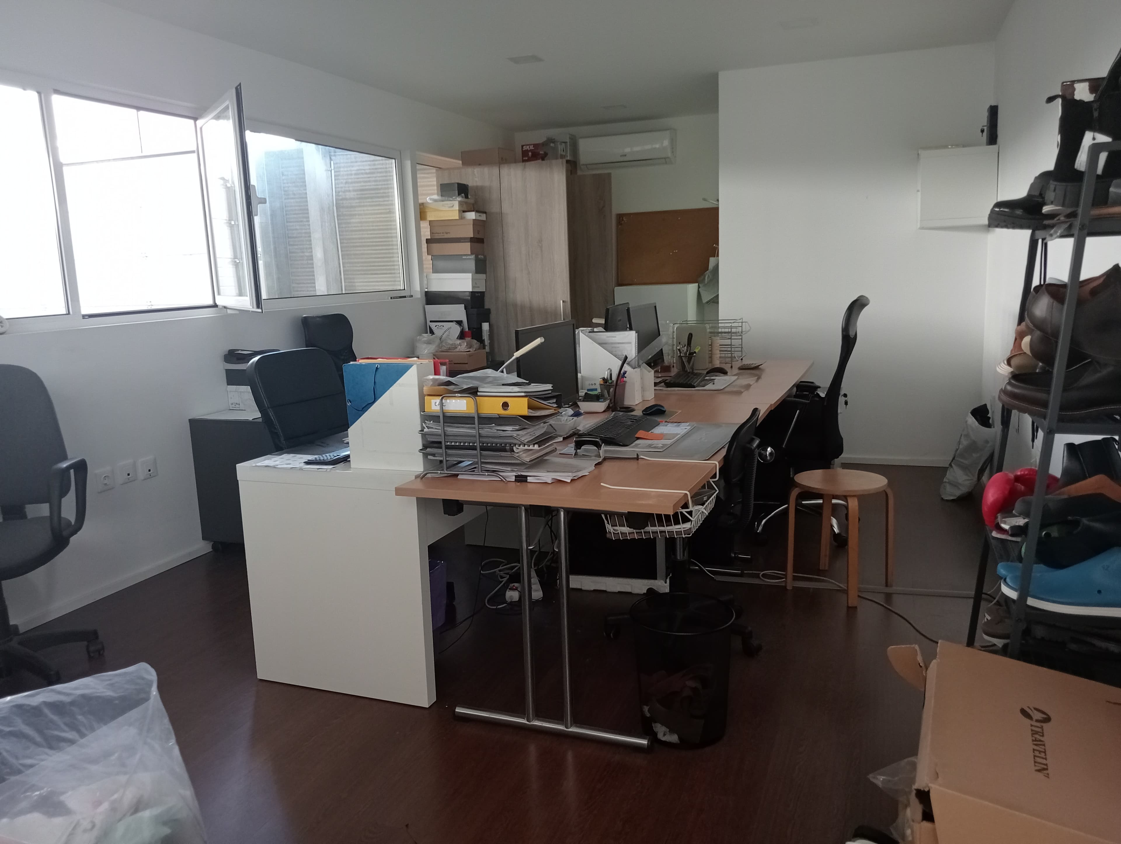 Équipement de Bureau — image 1