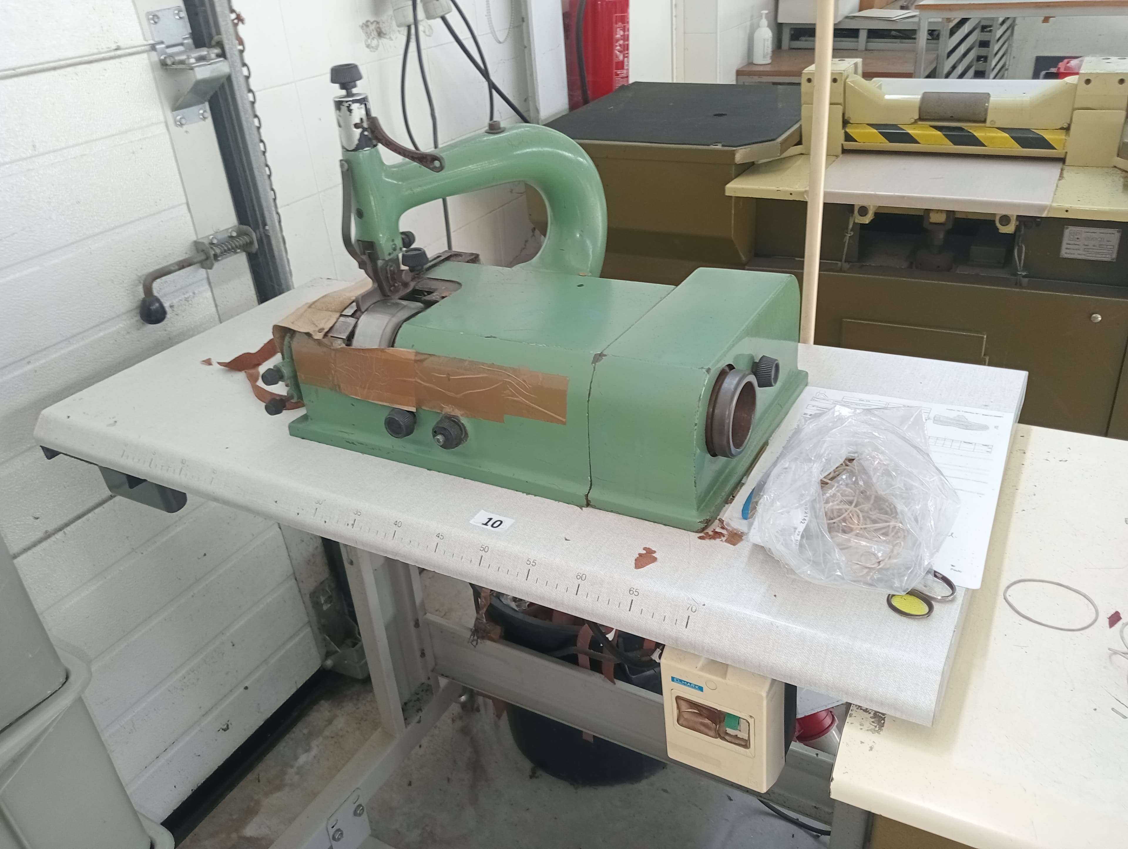 Machine de vulcanisation de bande · Machines de façonnage — image 4