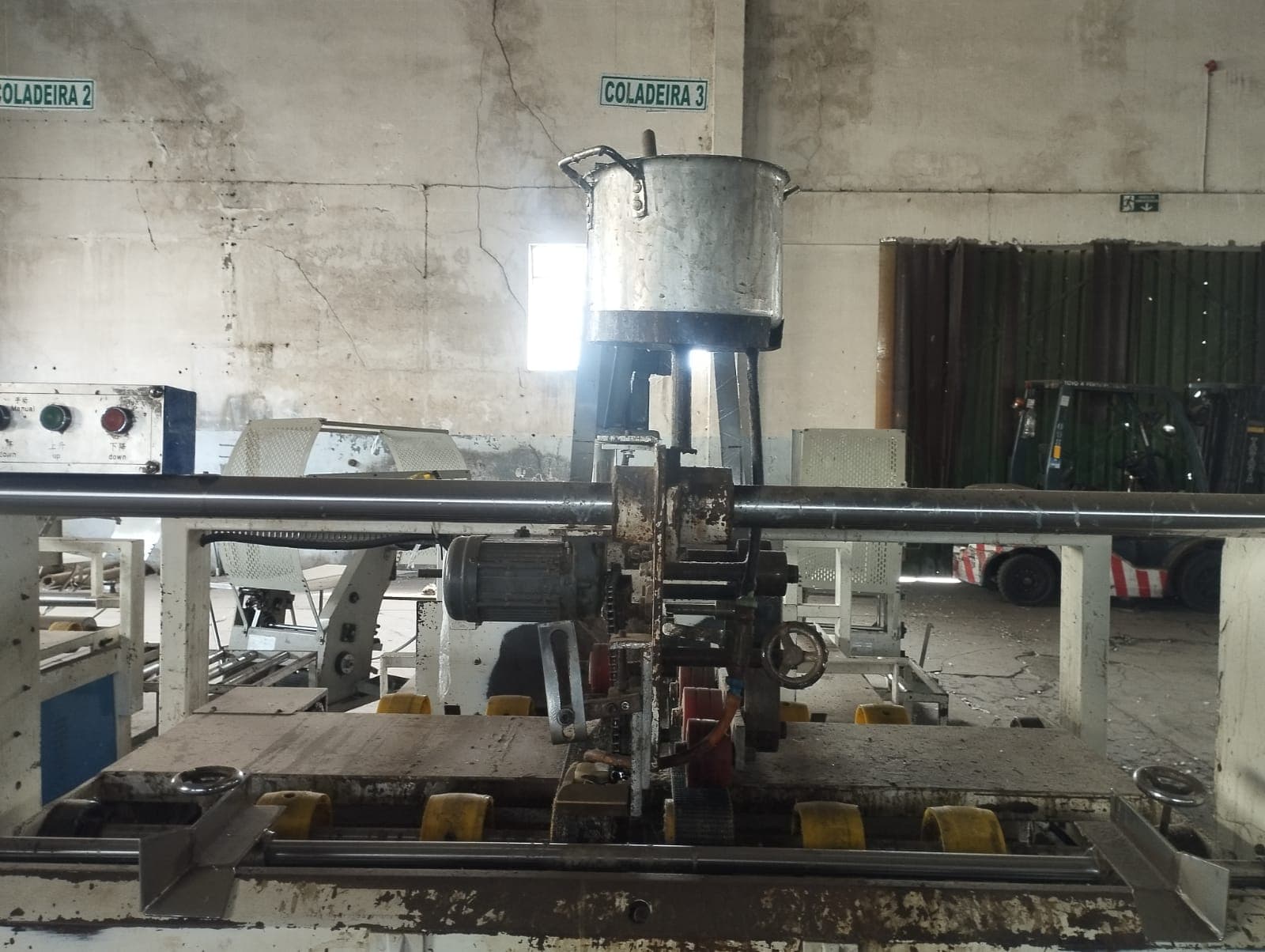 Cardboard Box Factory — image 157