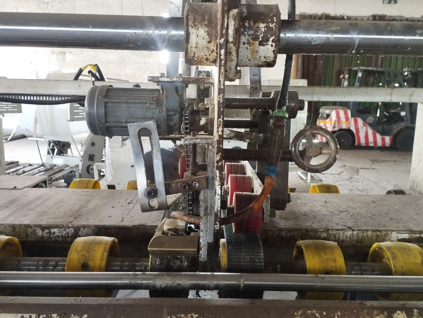 Cardboard Box Factory — image 156