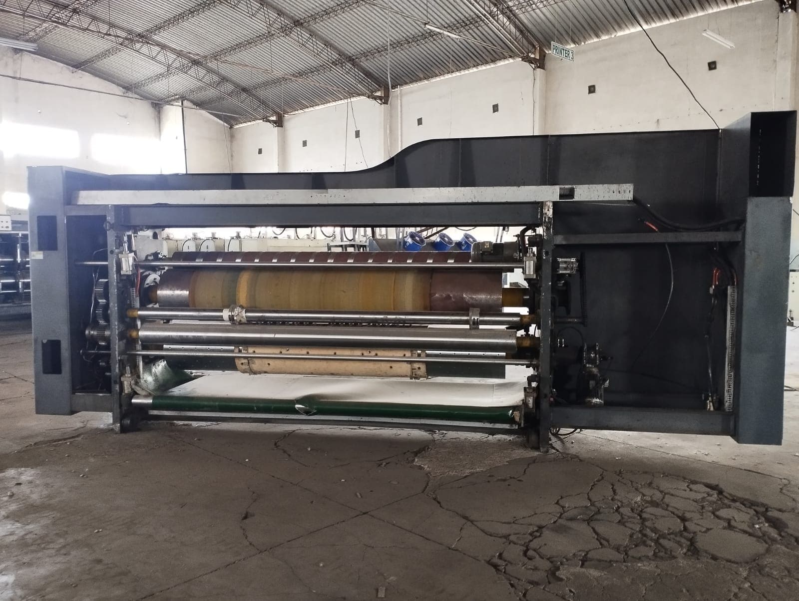 Cardboard Box Factory — image 112