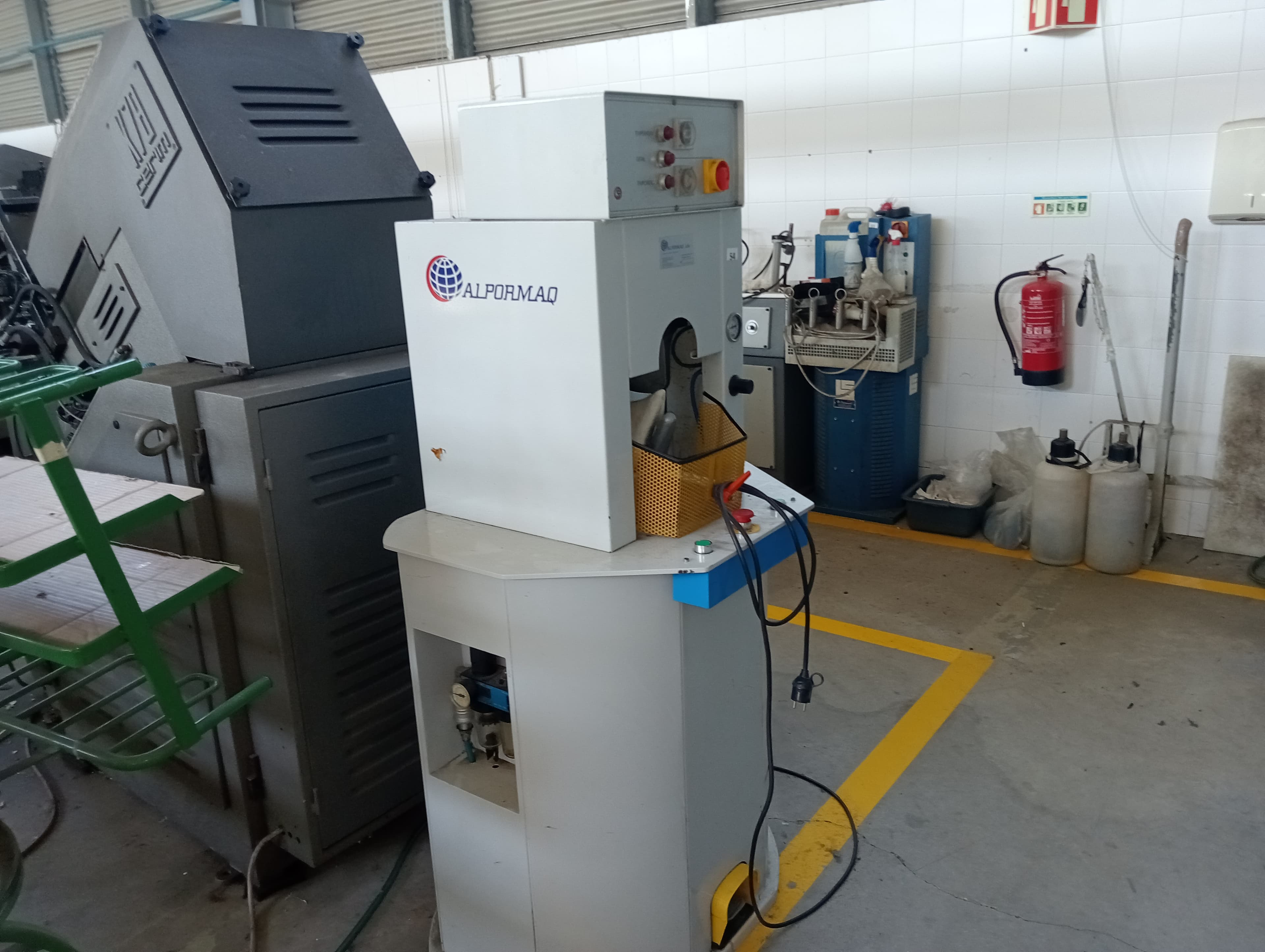 Gaspée Molding and Toe Centering Machines · Reactivator — image 2