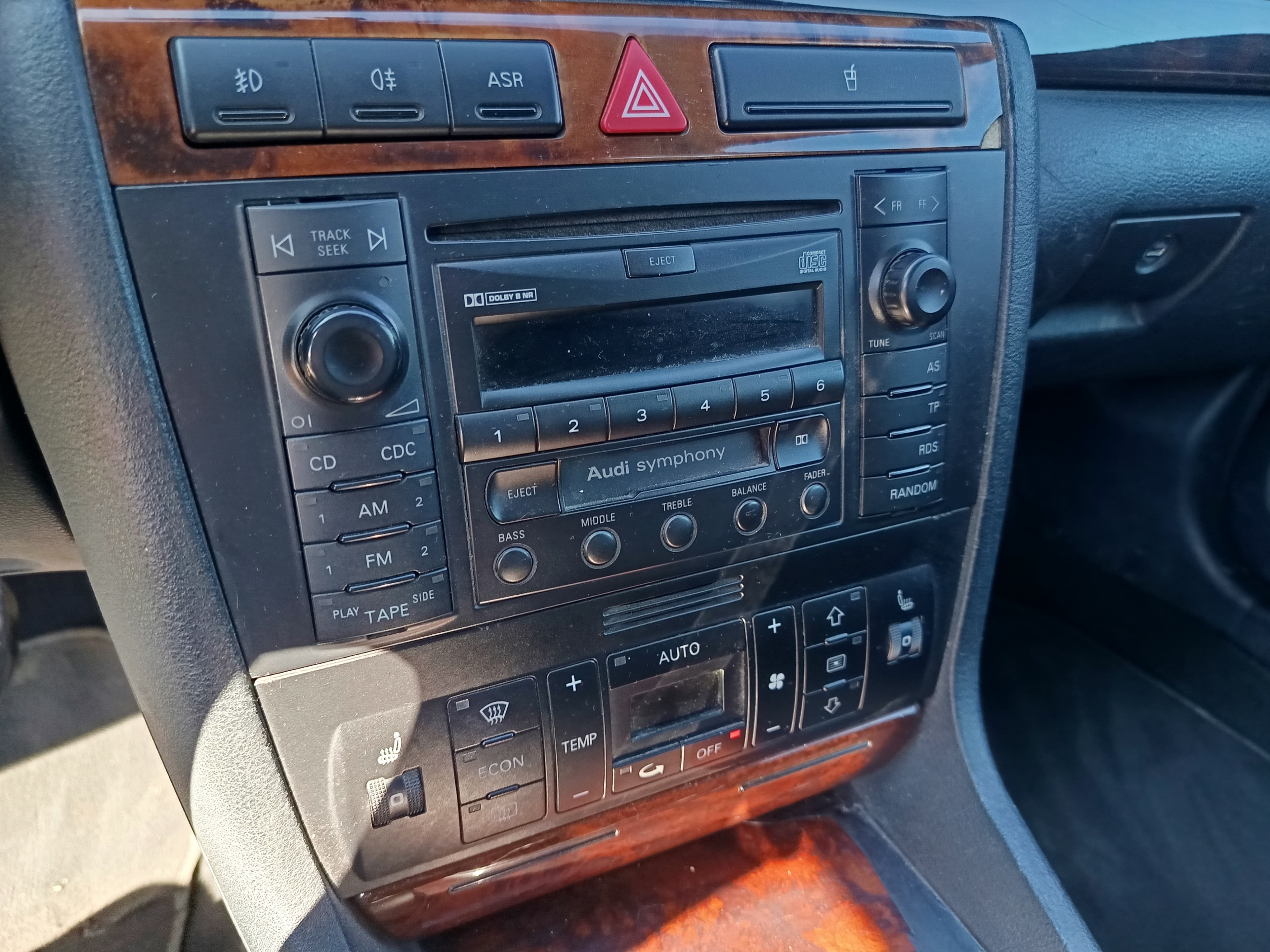 Audi A4 · Année 2000 — image 38