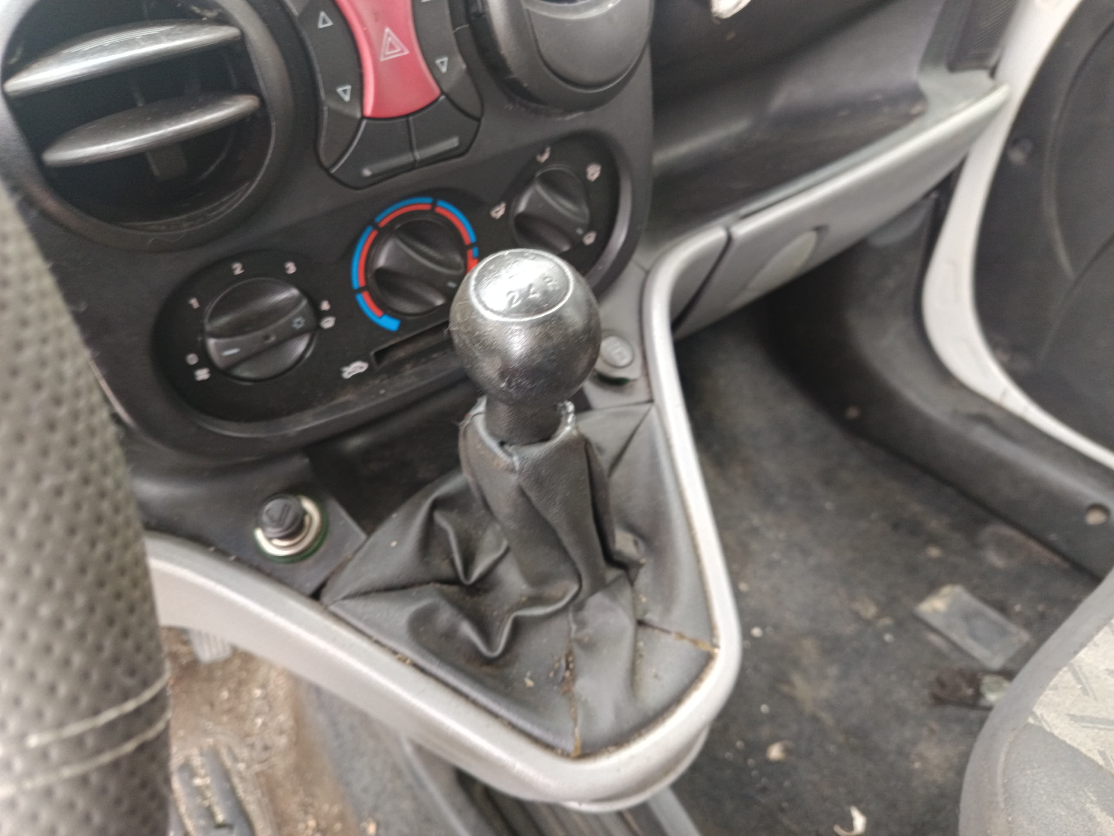 Fiat Doblo · Year 2008 — image 33