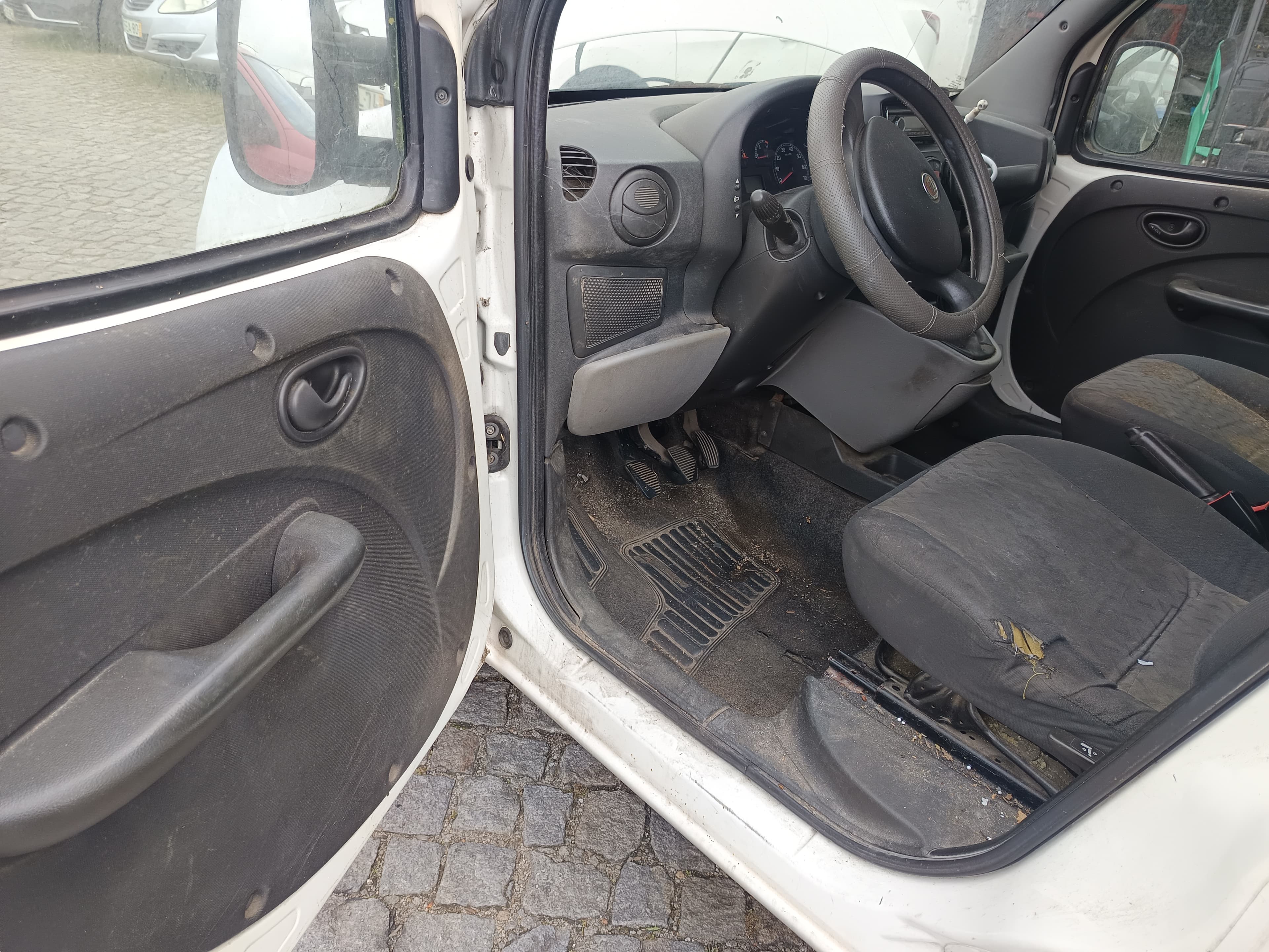 Fiat Doblo · Year 2008 — image 22