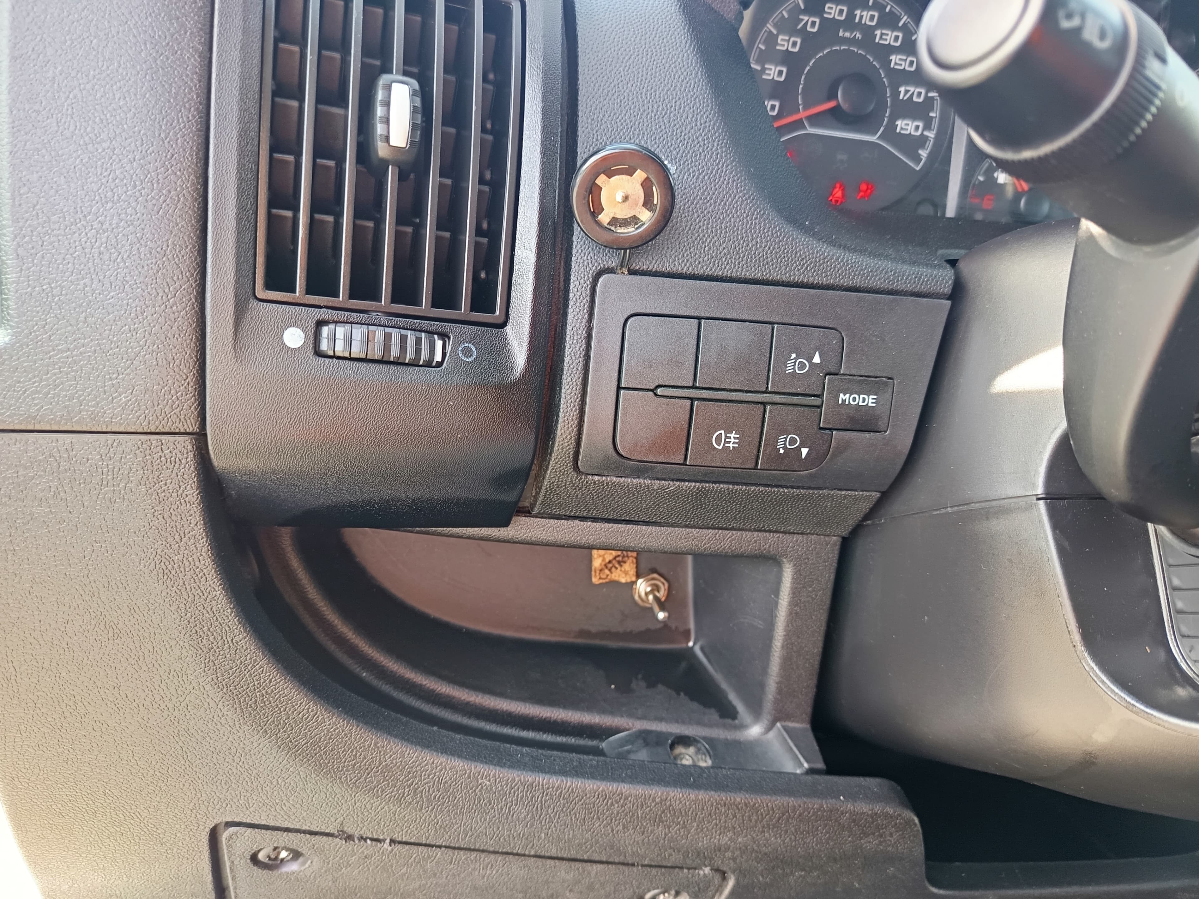 Peugeot Boxer · Année 2015 — image 35