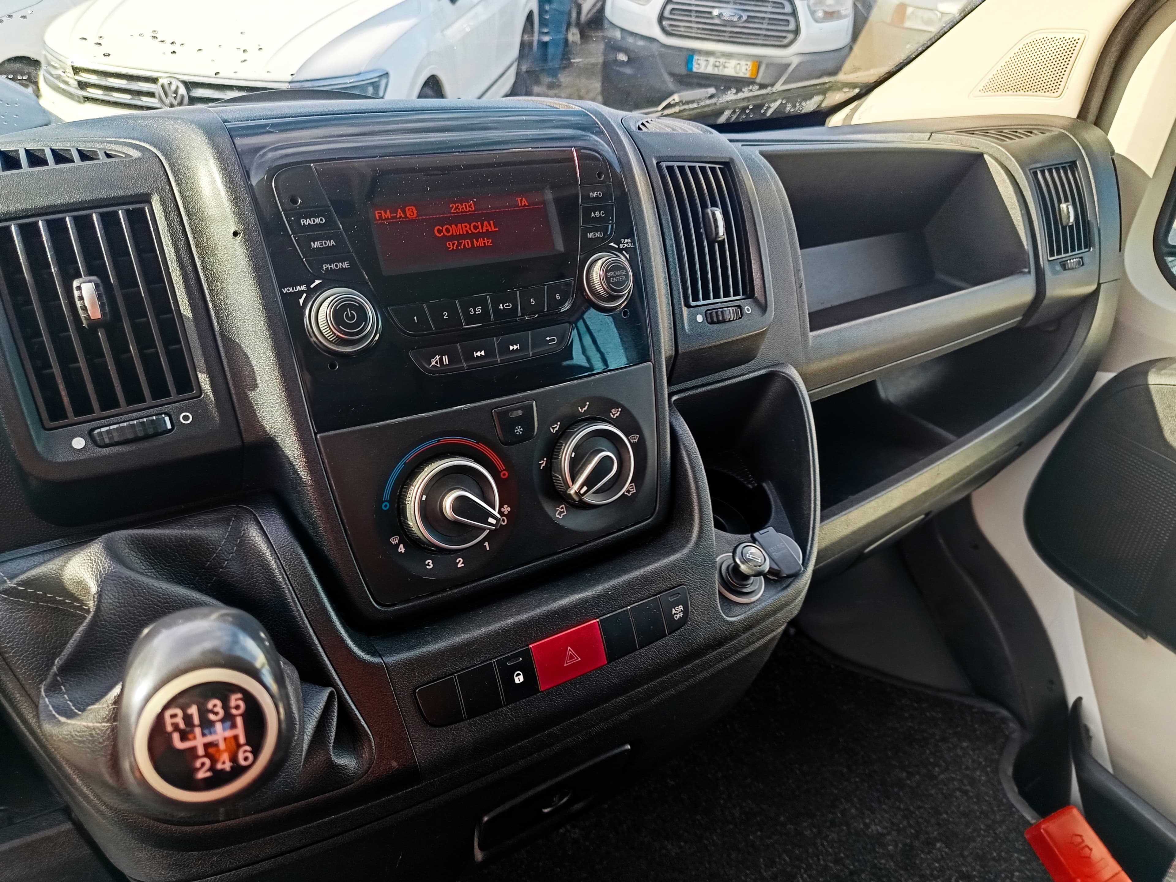 Peugeot Boxer · Année 2015 — image 28