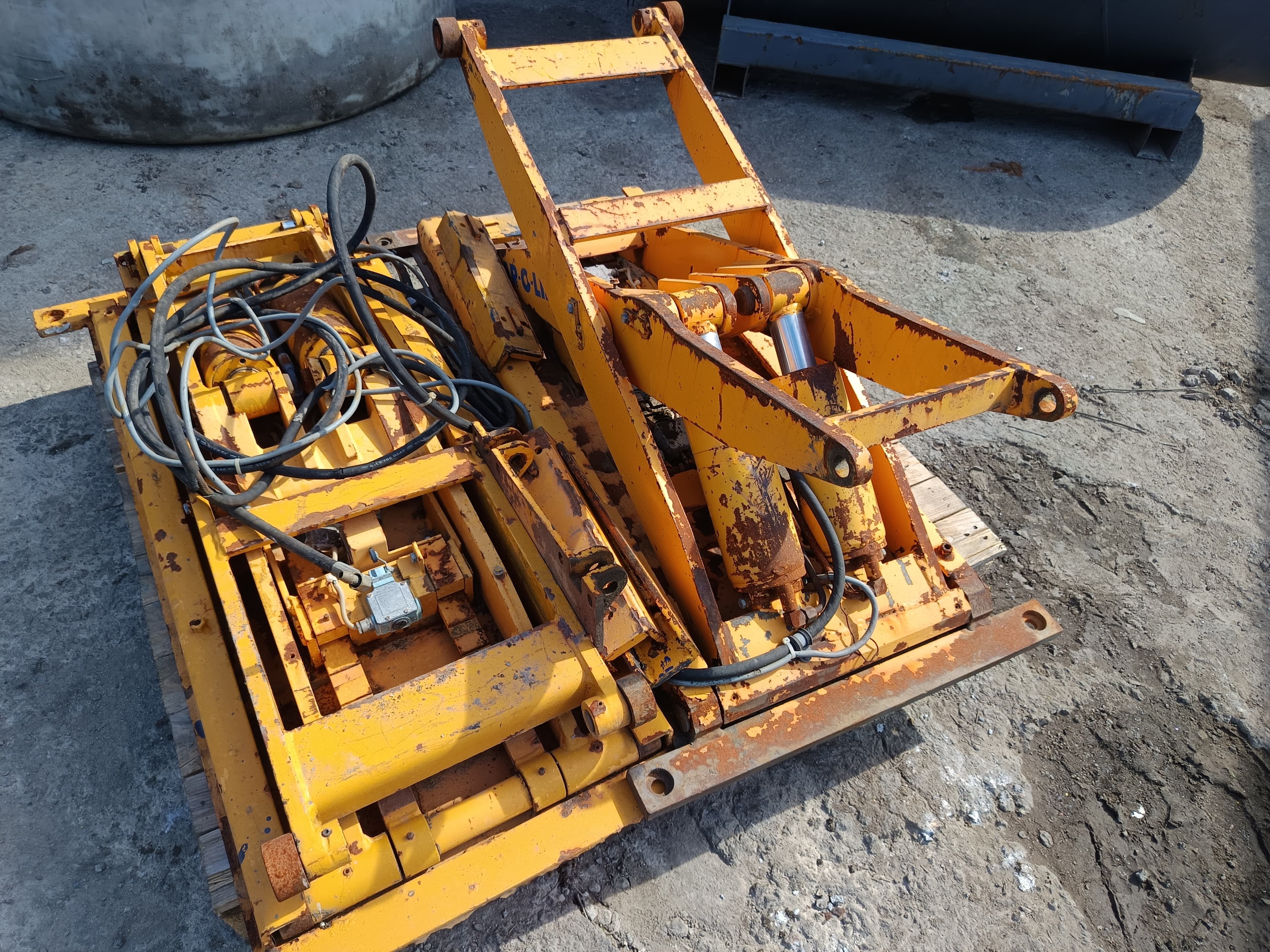 Hydraulic Elevator — image 2