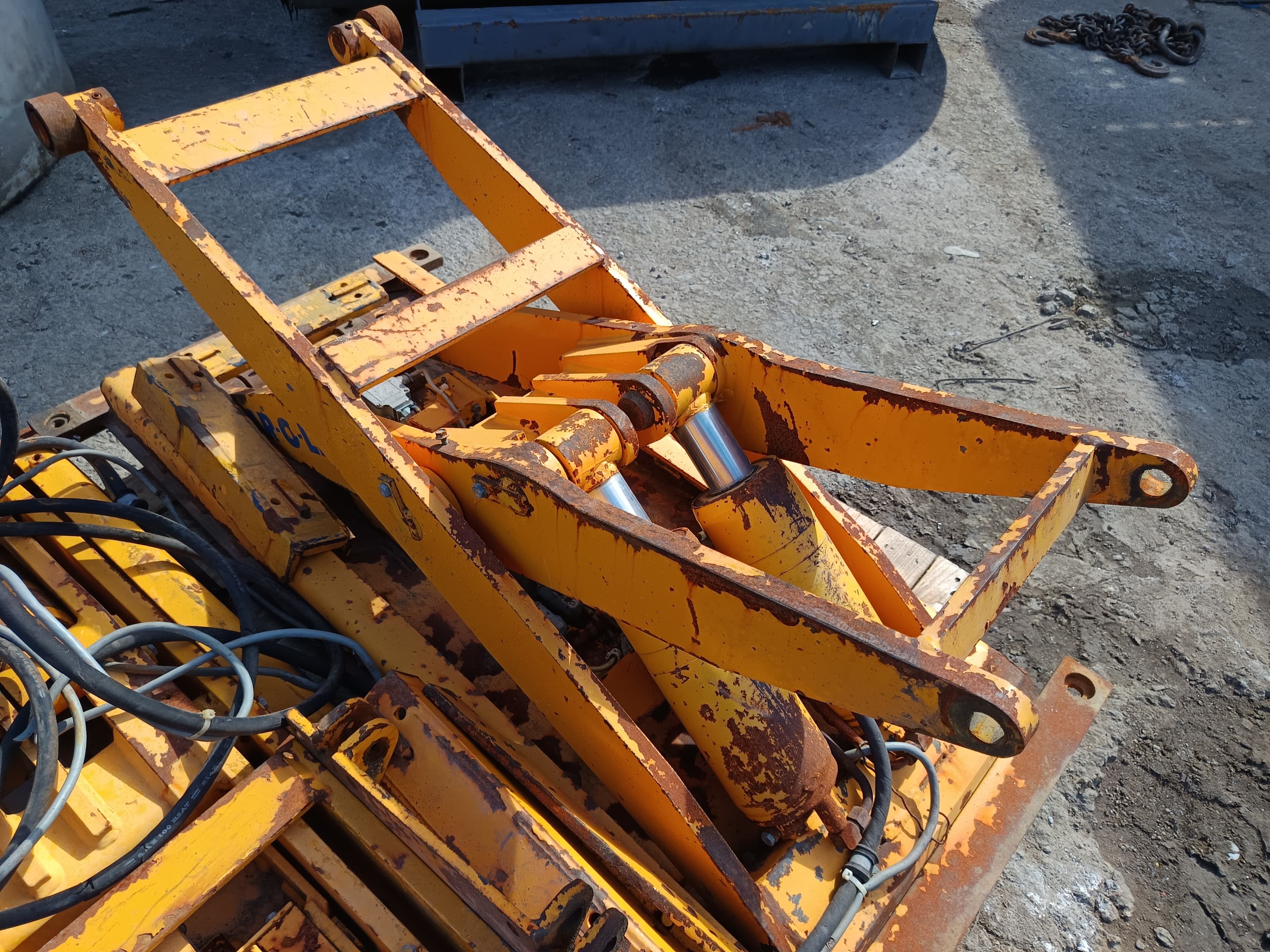 Hydraulic Elevator — image 4