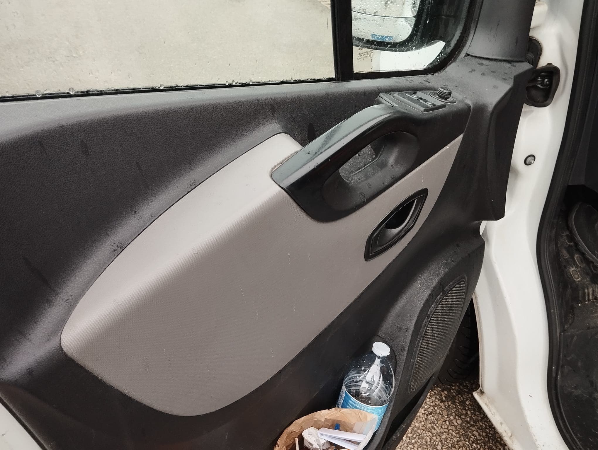 Renault Trafic 1.6 dCi · Ano 2016 — imagem 6